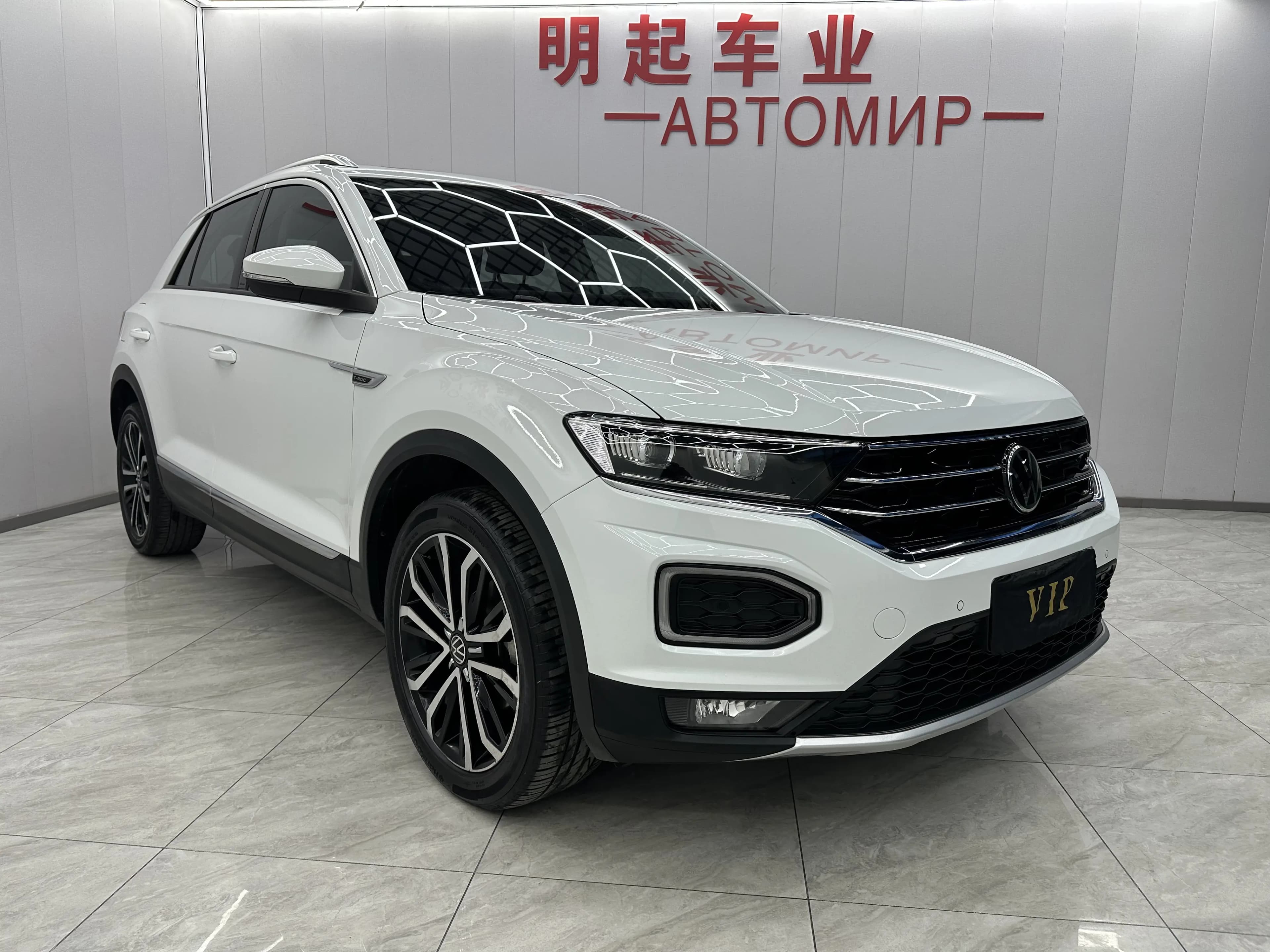 Volkswagen T-Roc 2023 г. 58004 км. — фото 3