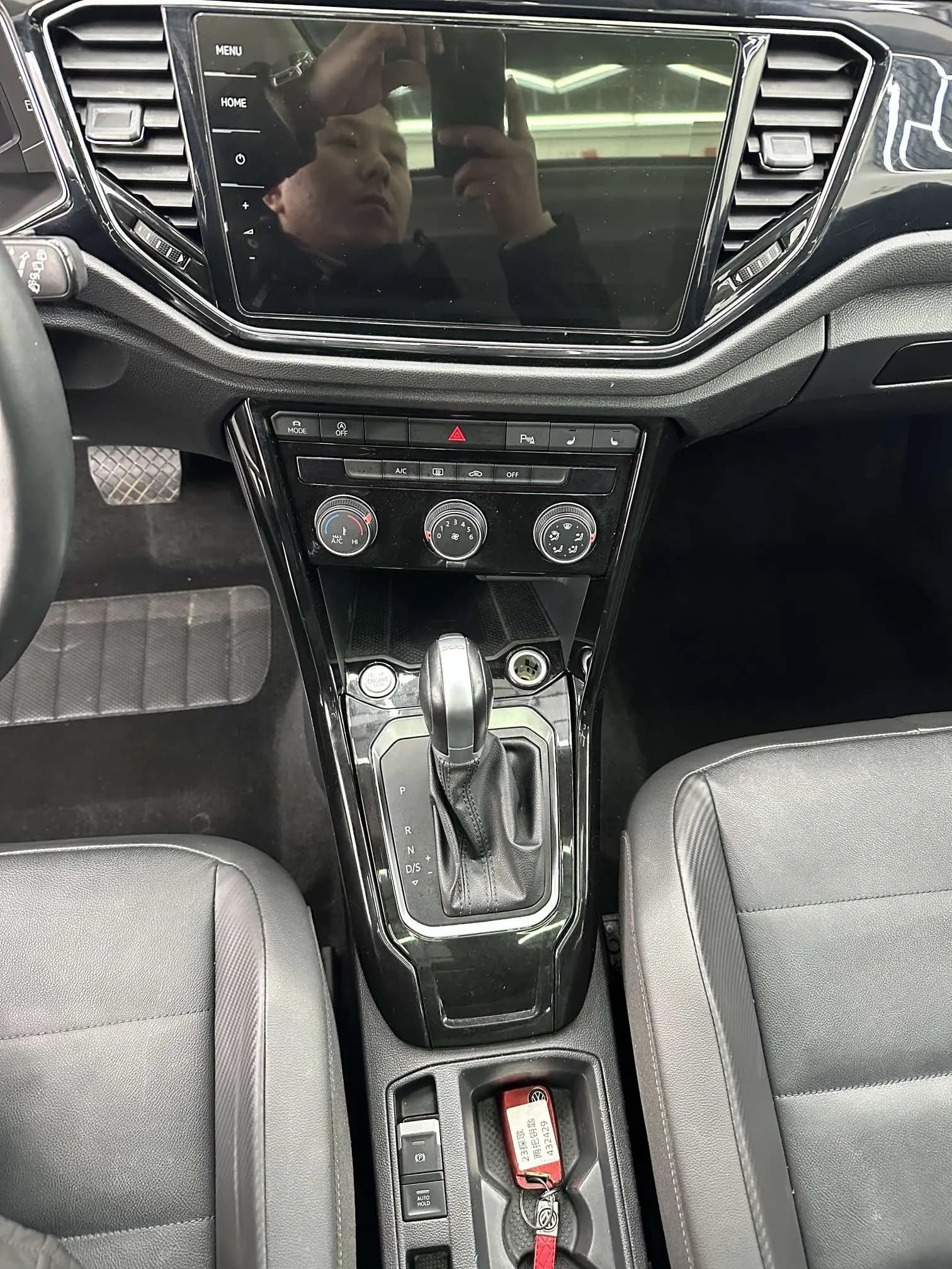 Volkswagen T-Roc 2023 г. 58004 км. — фото 8