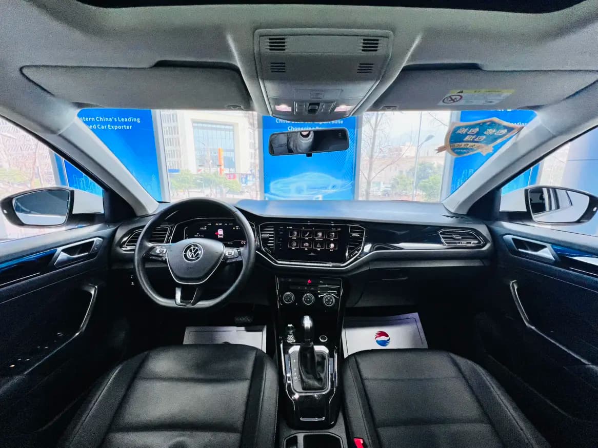 Volkswagen T-Roc 2023 г. 29005 км. — фото 9