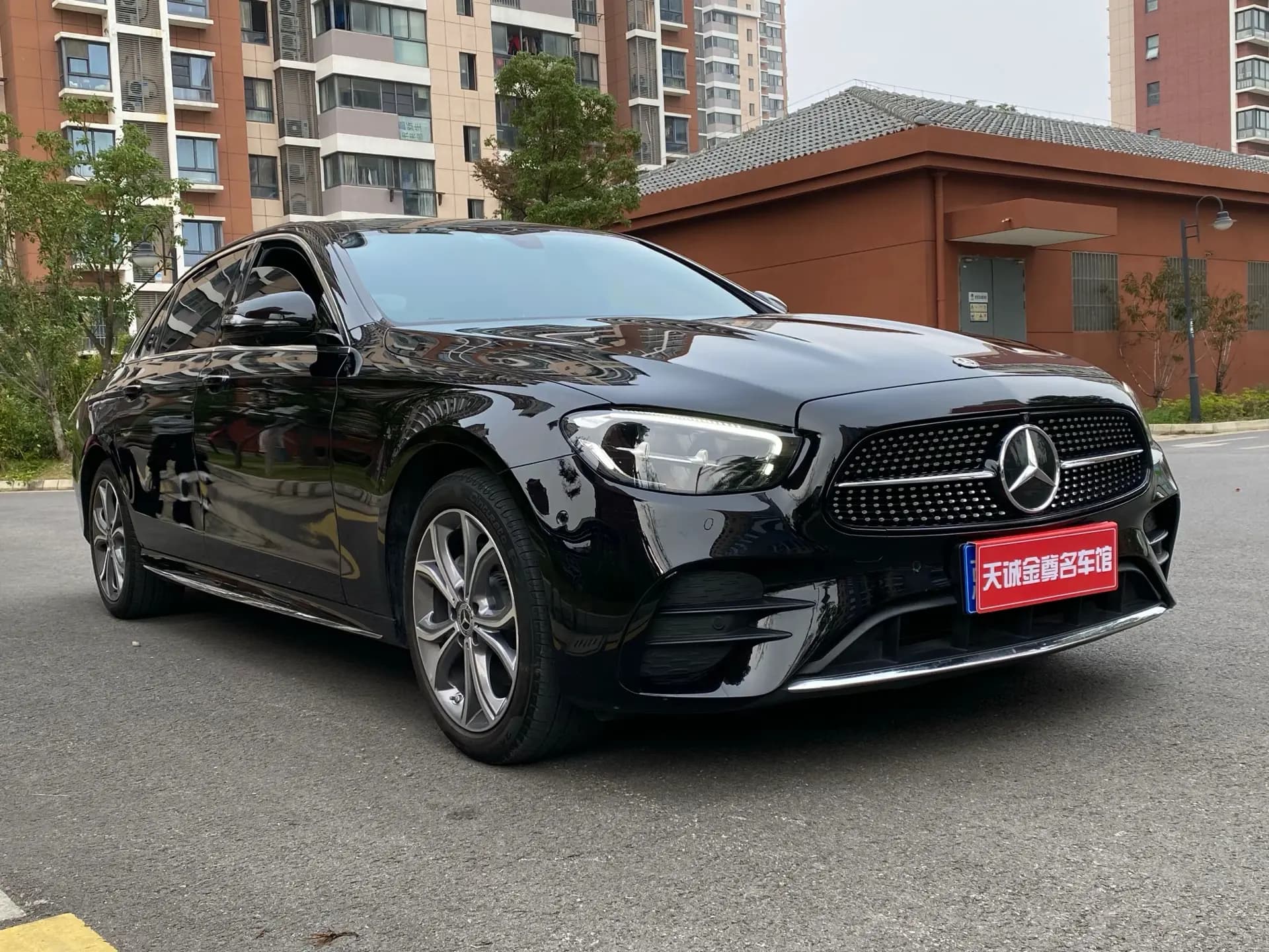 Mercedes-Benz E-Class 2021 г. 78039 км. — фото 3