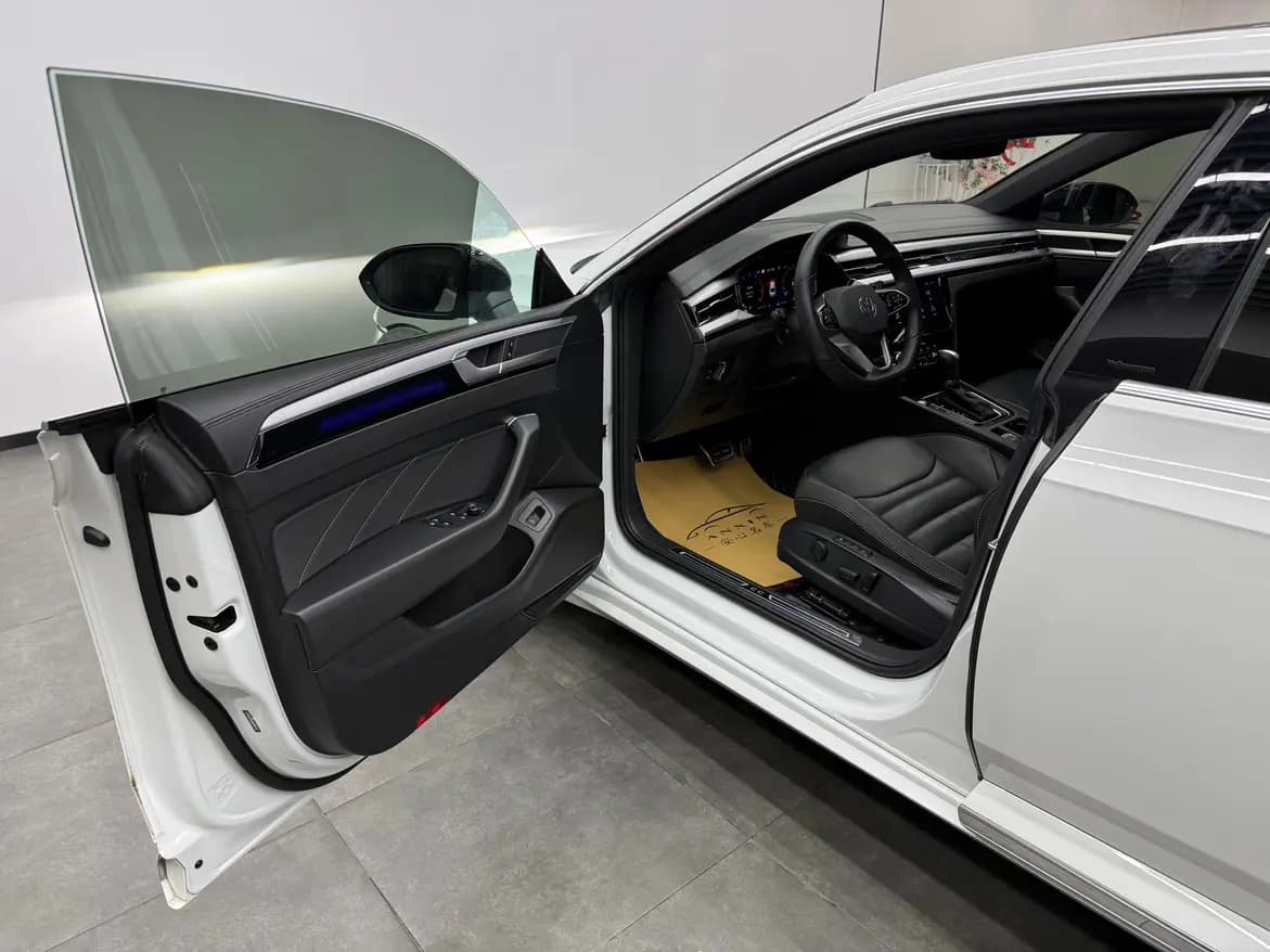 Volkswagen Arteon 2023 г. 60110 км. — фото 11
