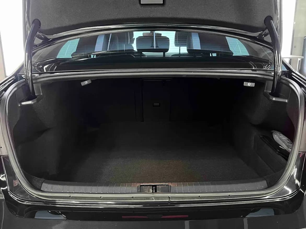 Volkswagen Magotan 2022 г. 60400 км. — фото 13