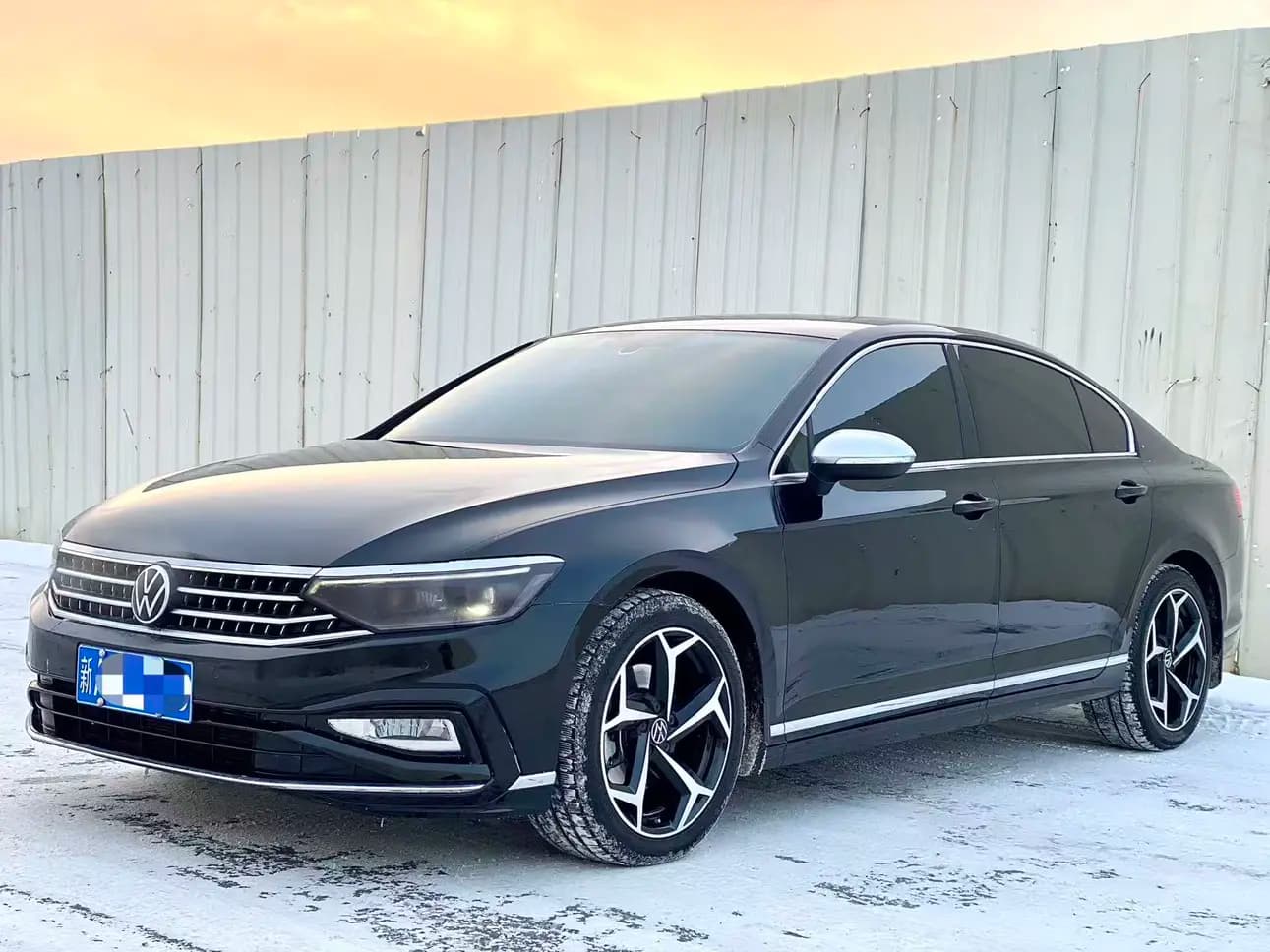 Volkswagen Magotan 2023 г. 70000 км.