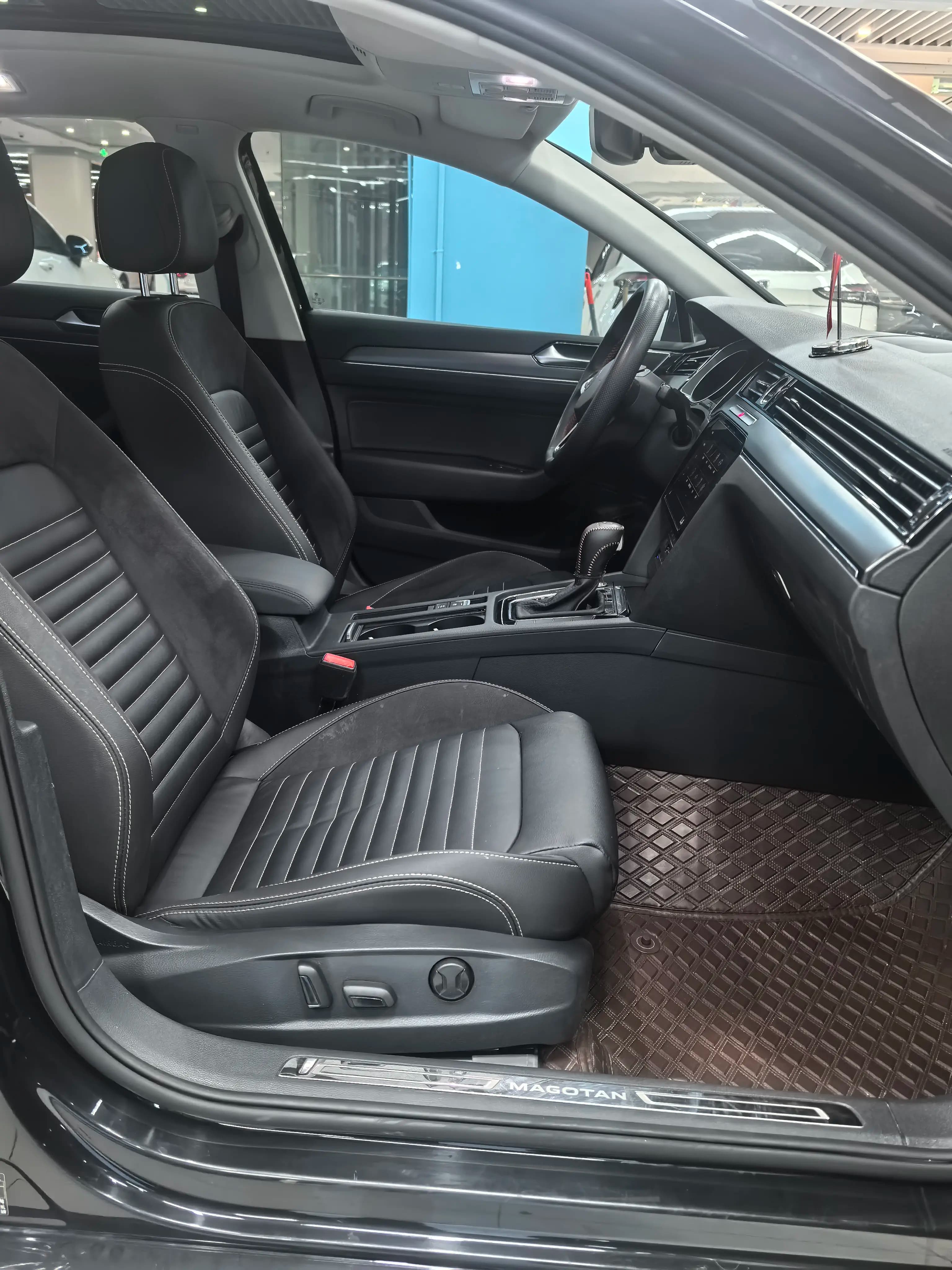 Volkswagen Magotan 2021 г. 153000 км. — фото 11