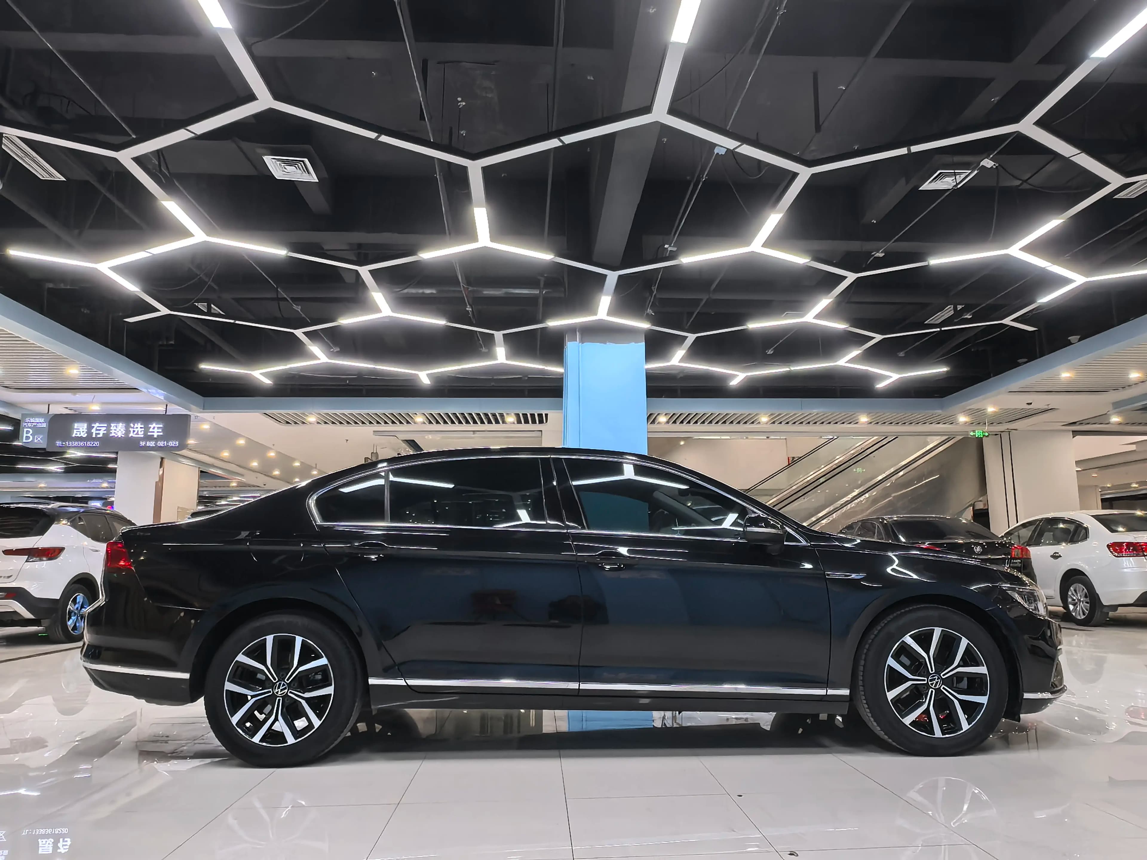 Volkswagen Magotan 2021 г. 153000 км. — фото 4