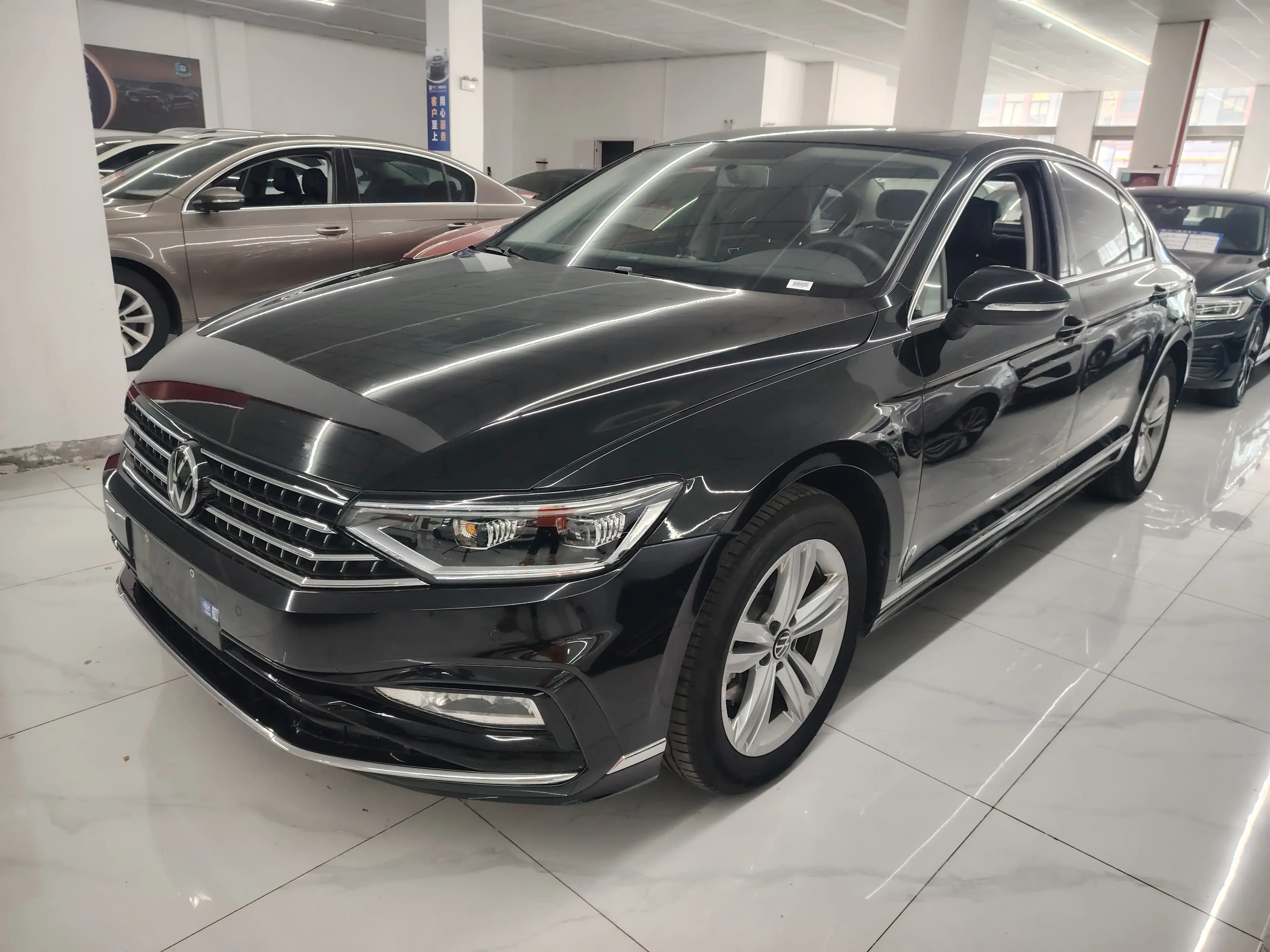 Volkswagen Magotan 2025 г. 29000 км.