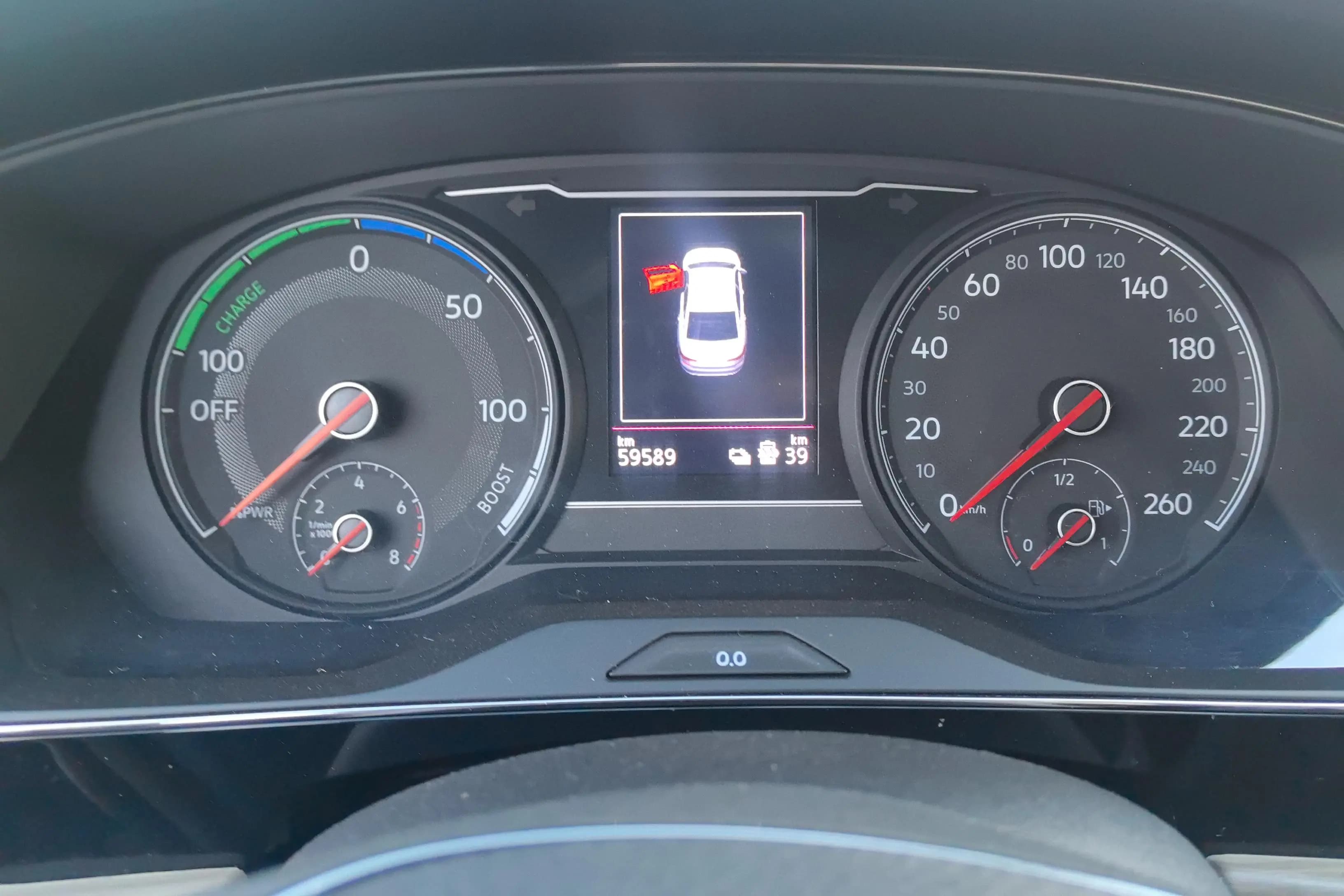 Volkswagen Passat PHEV 2021 г. 59612 км. — фото 14