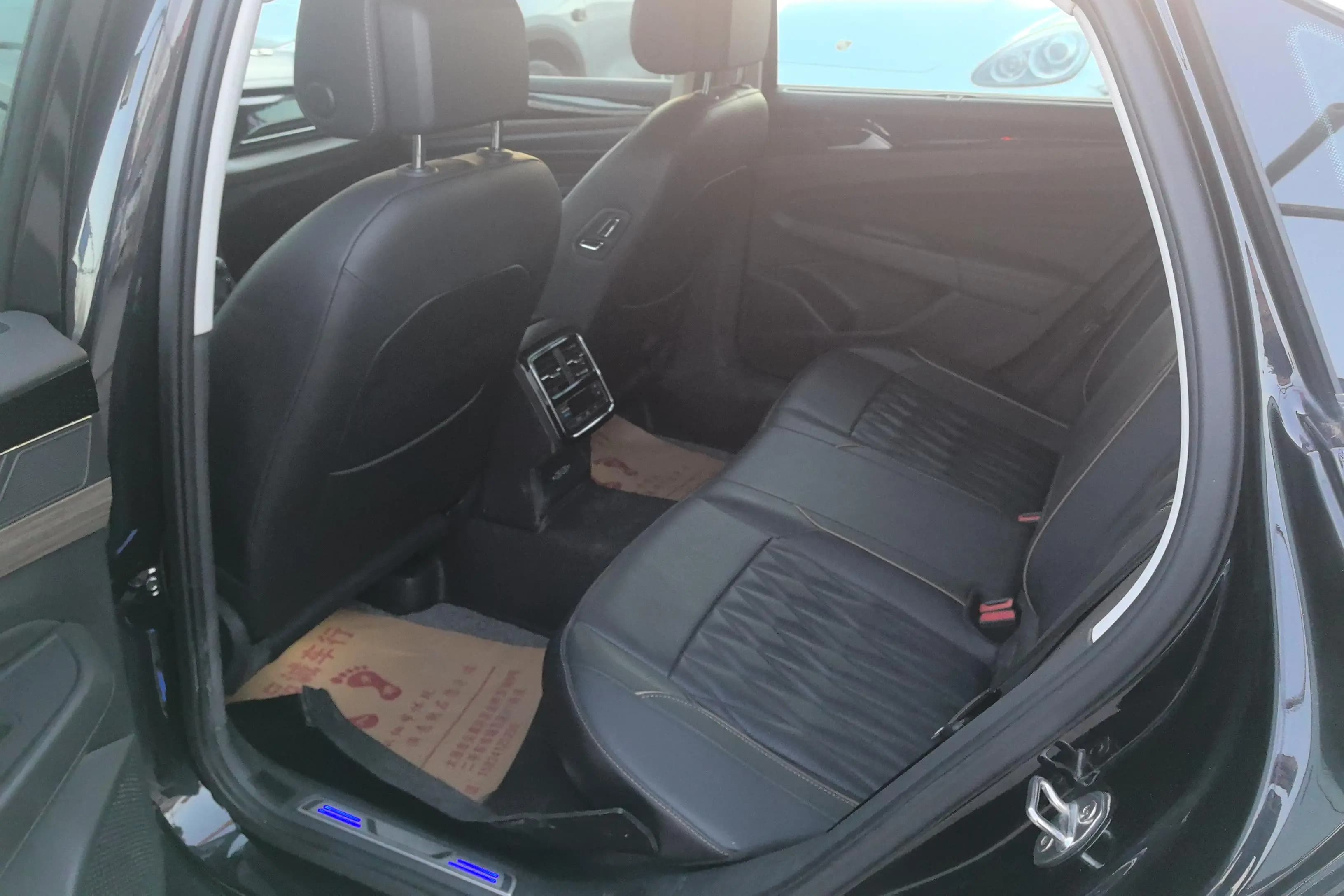 Volkswagen Passat PHEV 2021 г. 59612 км. — фото 16