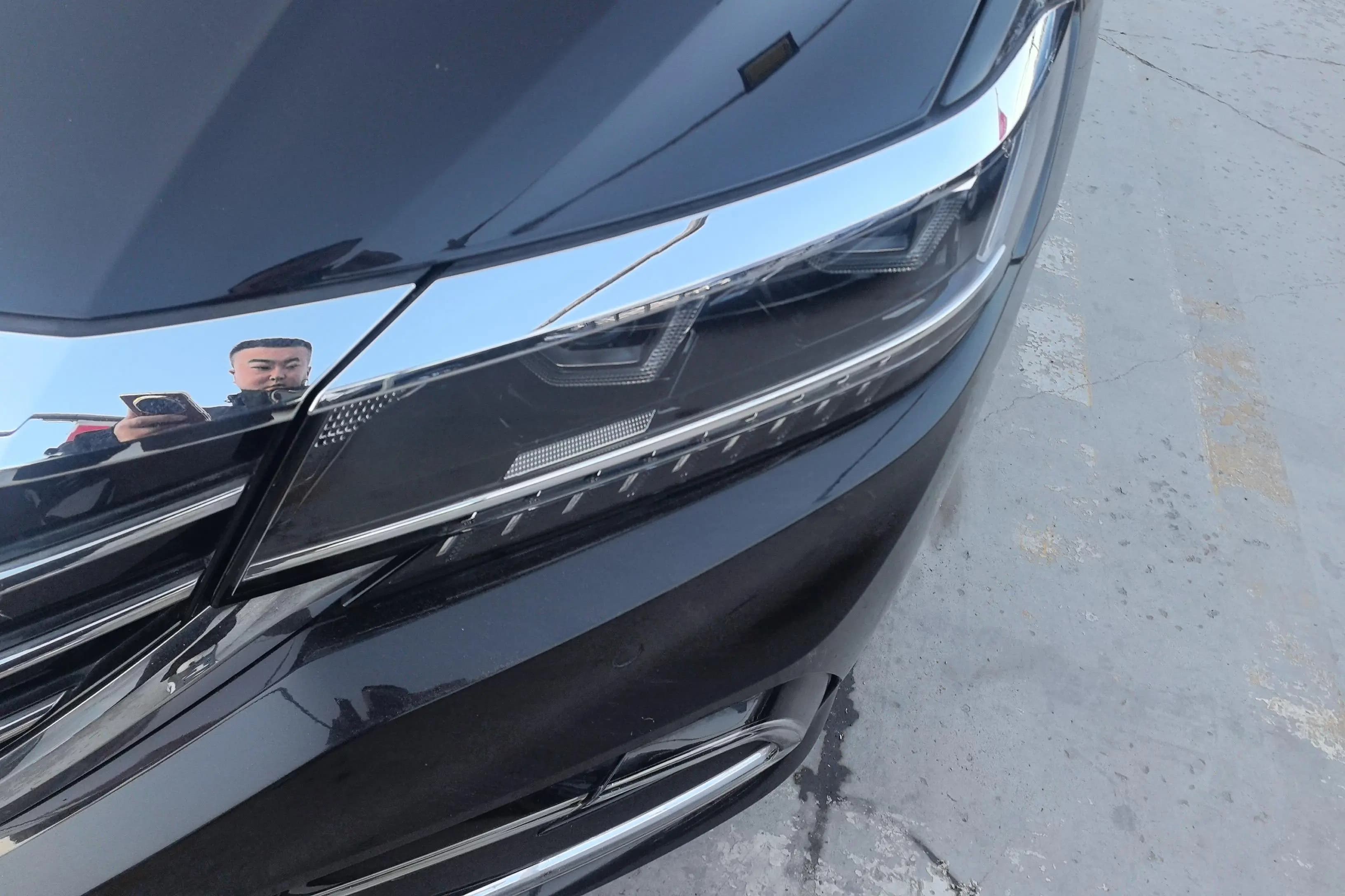 Volkswagen Passat PHEV 2021 г. 59612 км. — фото 4
