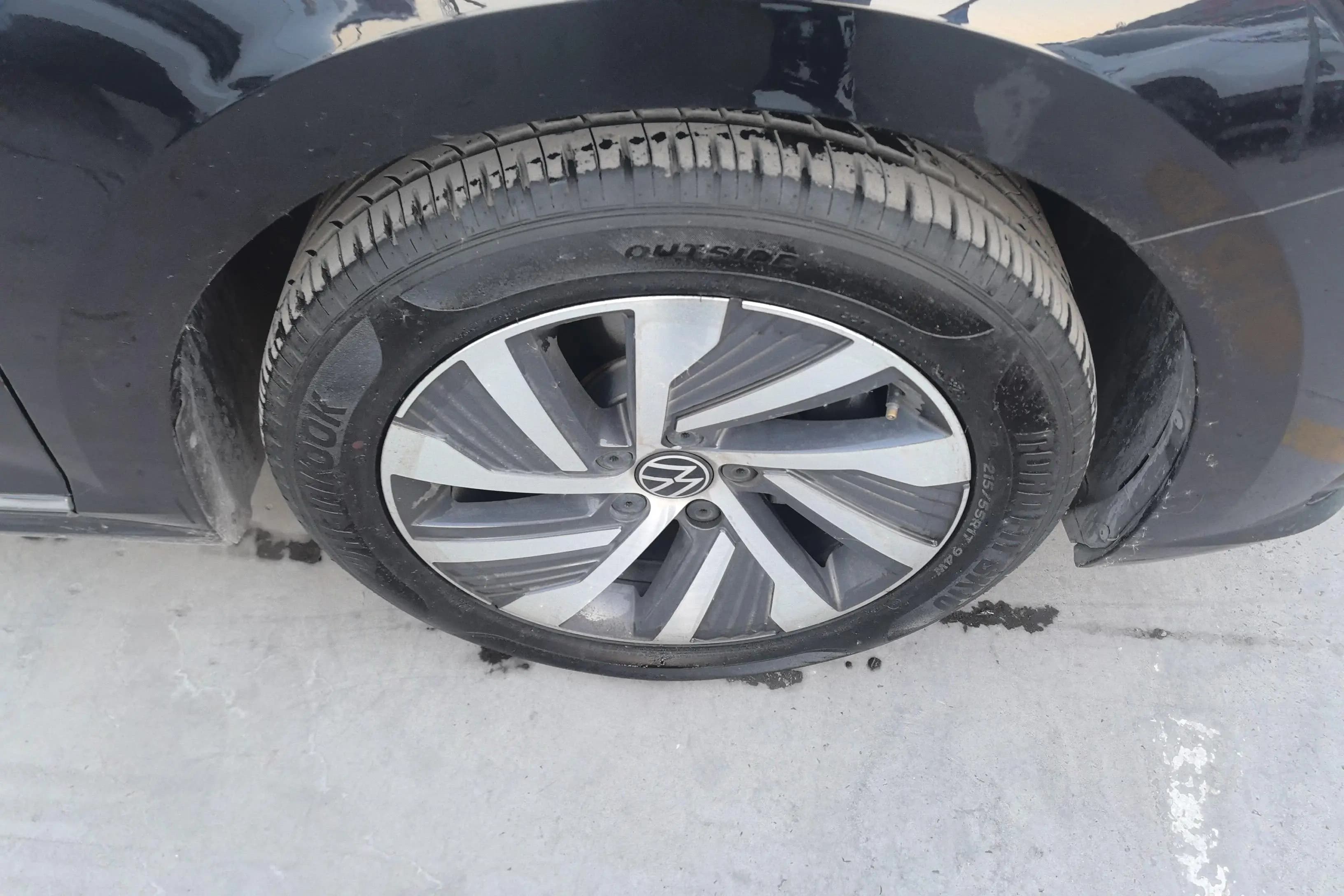 Volkswagen Passat PHEV 2021 г. 59612 км. — фото 5
