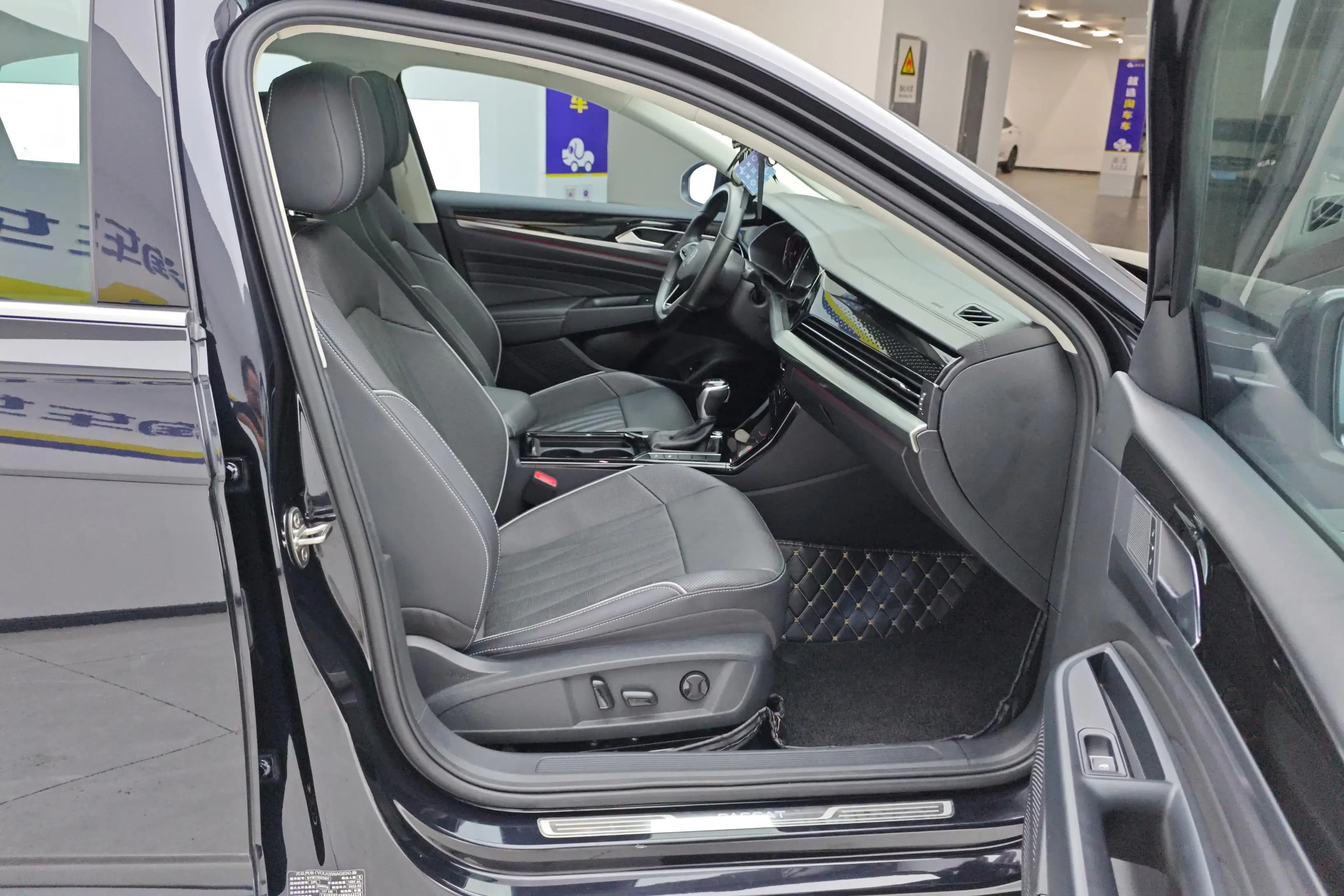 Volkswagen Passat 2022 г. 52515 км. — фото 11