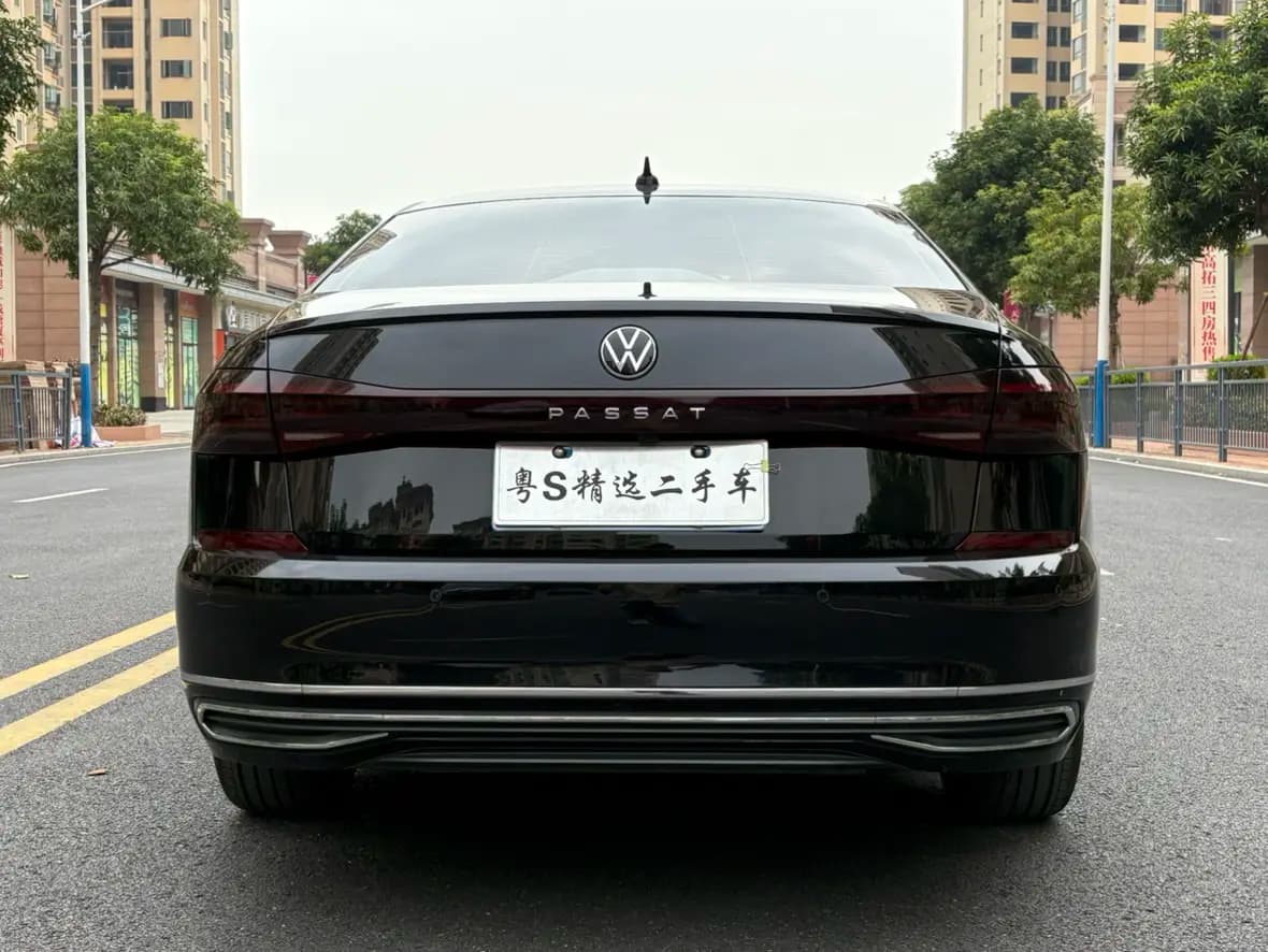 Volkswagen Passat 2022 г. 51016 км. — фото 4