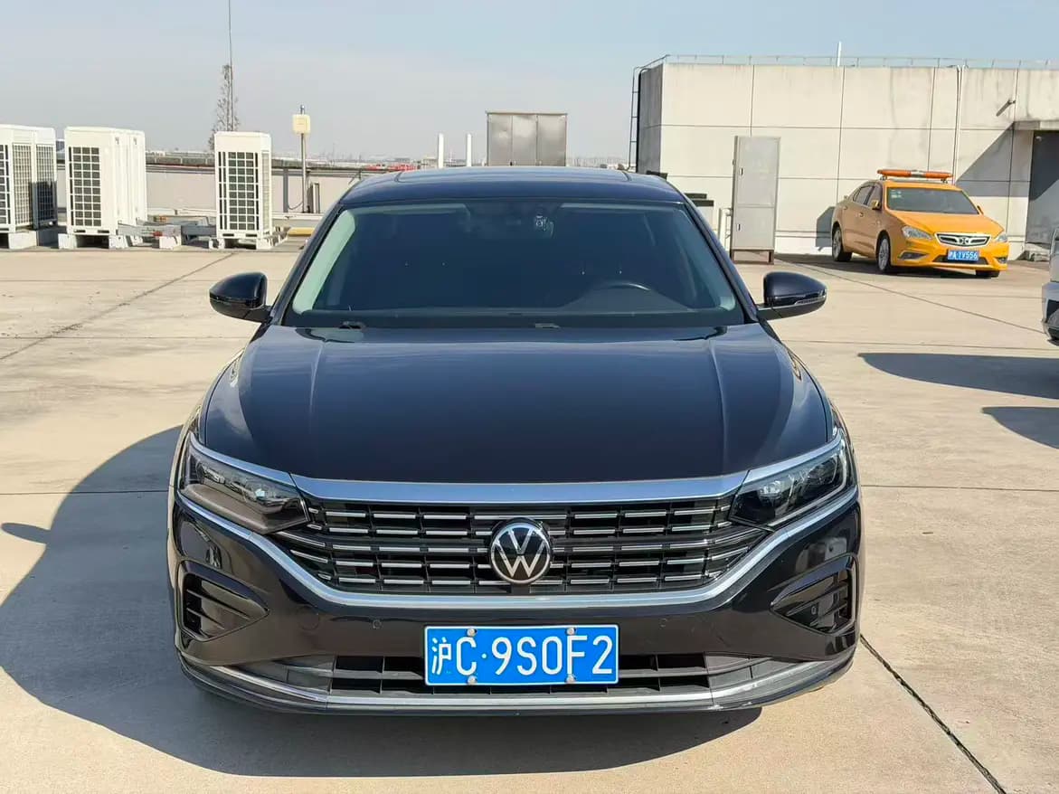 Volkswagen Passat 2022 г. 19021 км. — фото 2