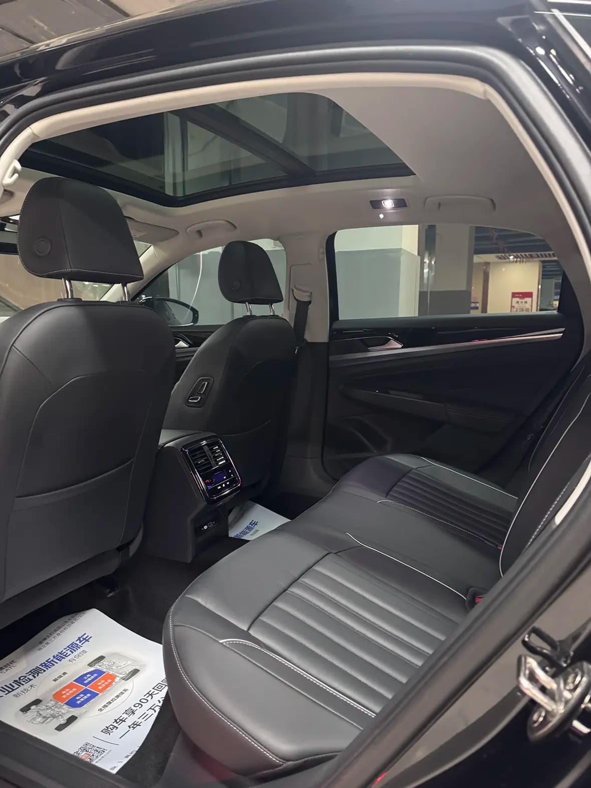 Volkswagen Passat 2023 г. 29023 км. — фото 13