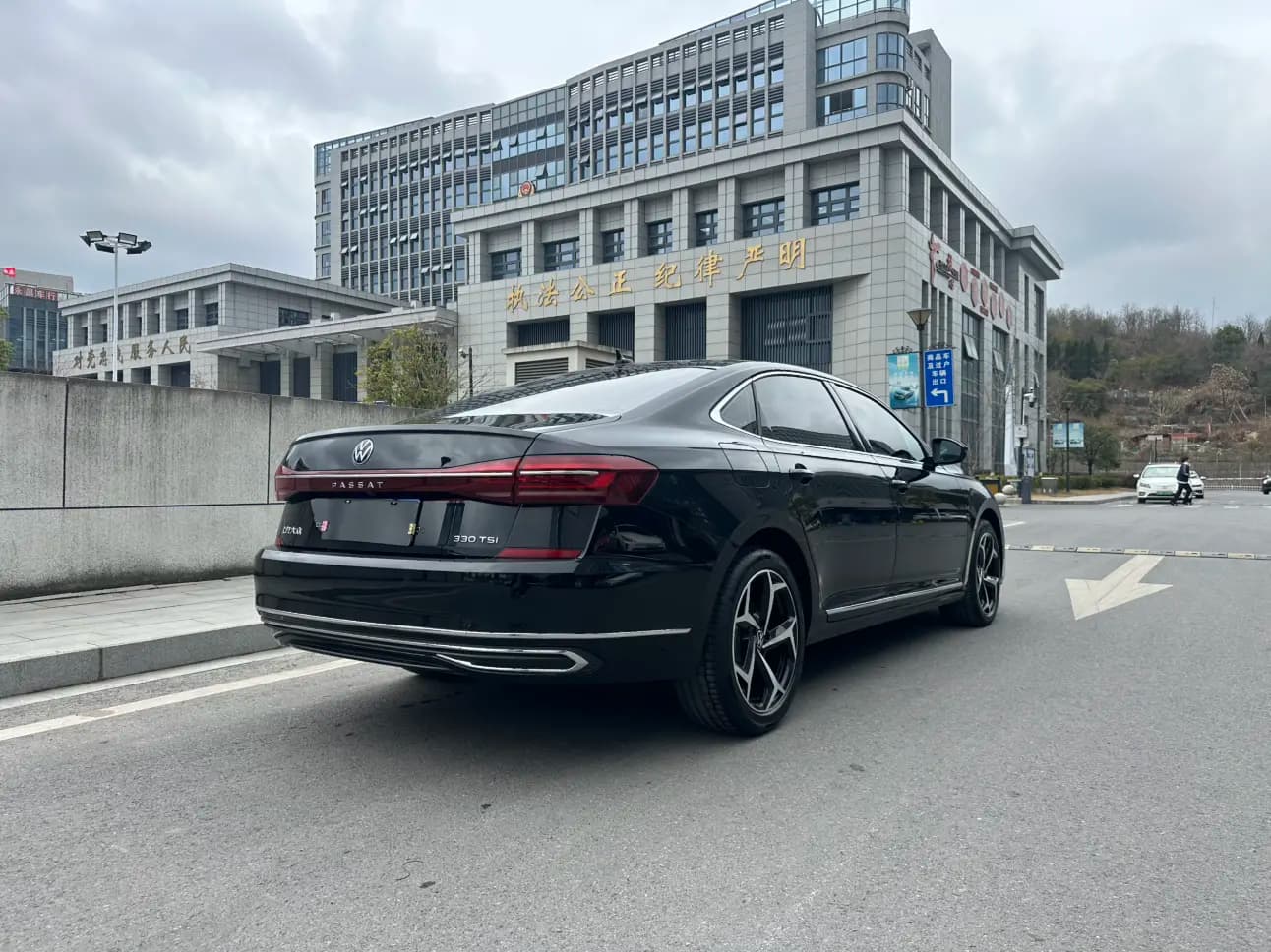 Volkswagen Passat 2024 г. 27024 км. — фото 4