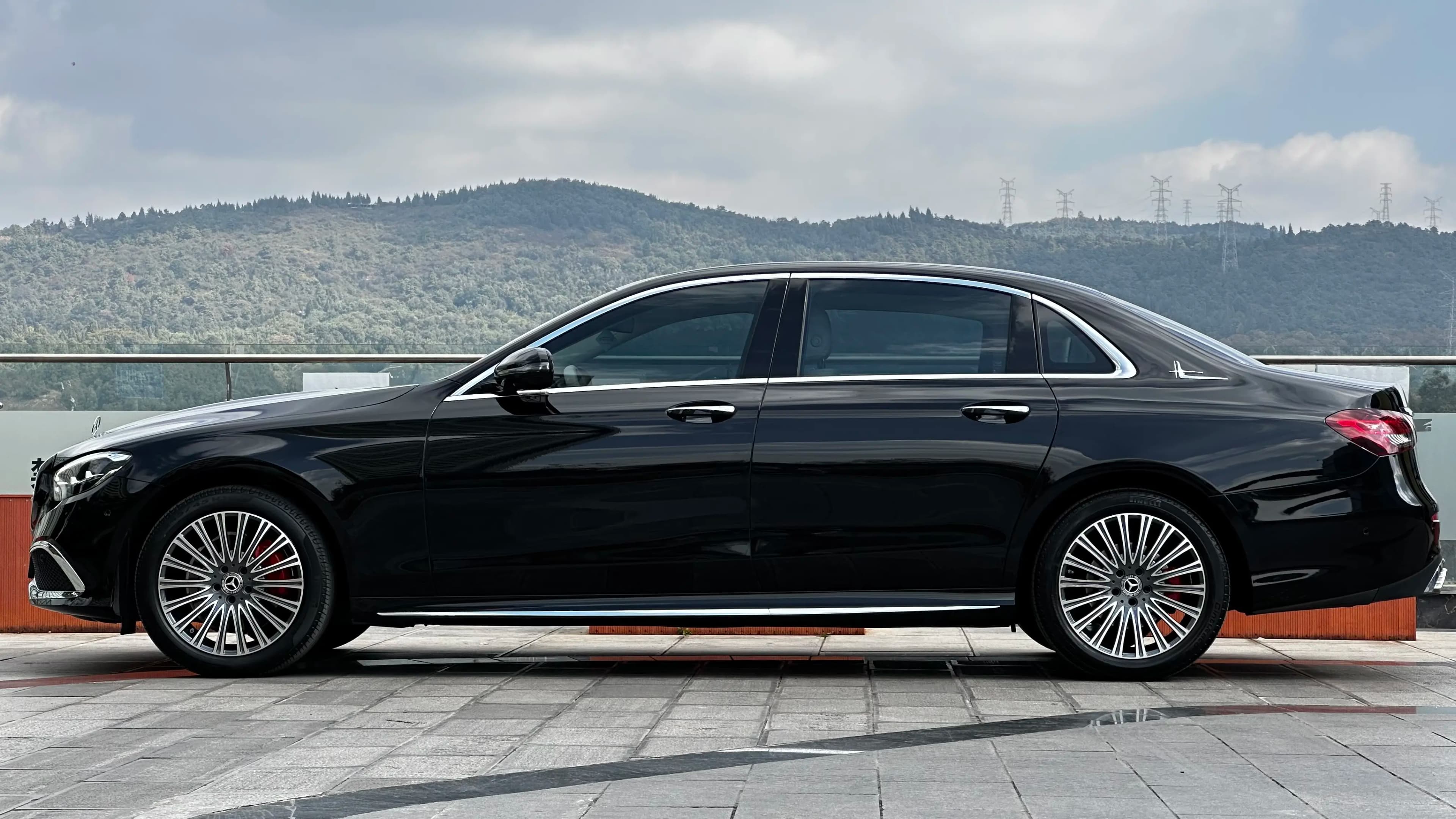 Mercedes-Benz E-Class 2021 г. 55073 км. — фото 4