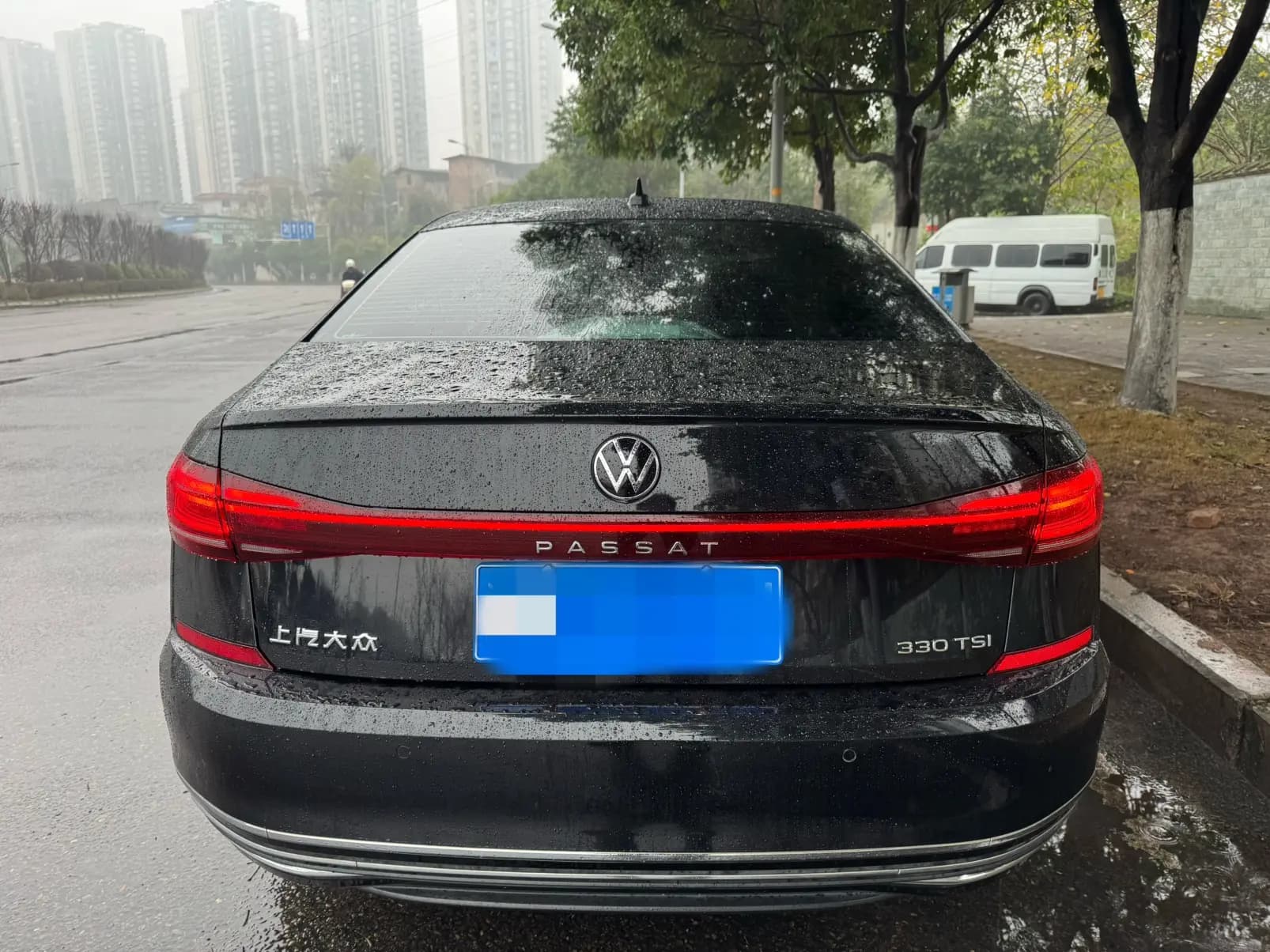Volkswagen Passat 2023 г. 77026 км. — фото 5