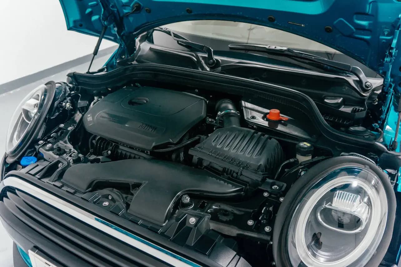 MINI  2021 г. 56000 км. — фото 7