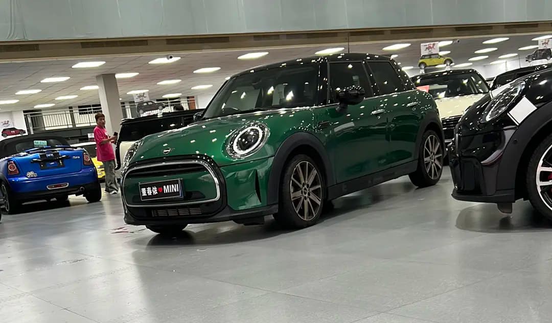 MINI 2024 г. 12000 км.