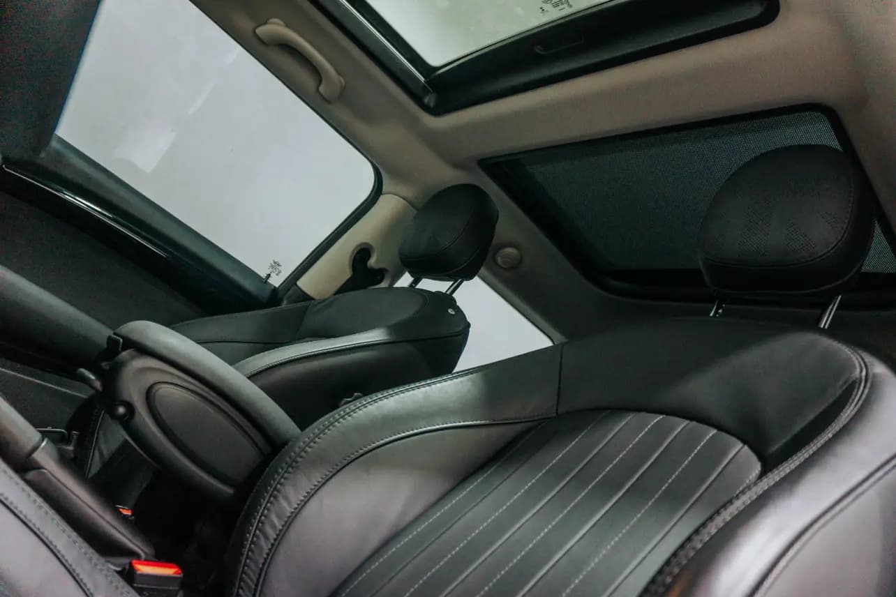 MINI  2021 г. 27000 км. — фото 7