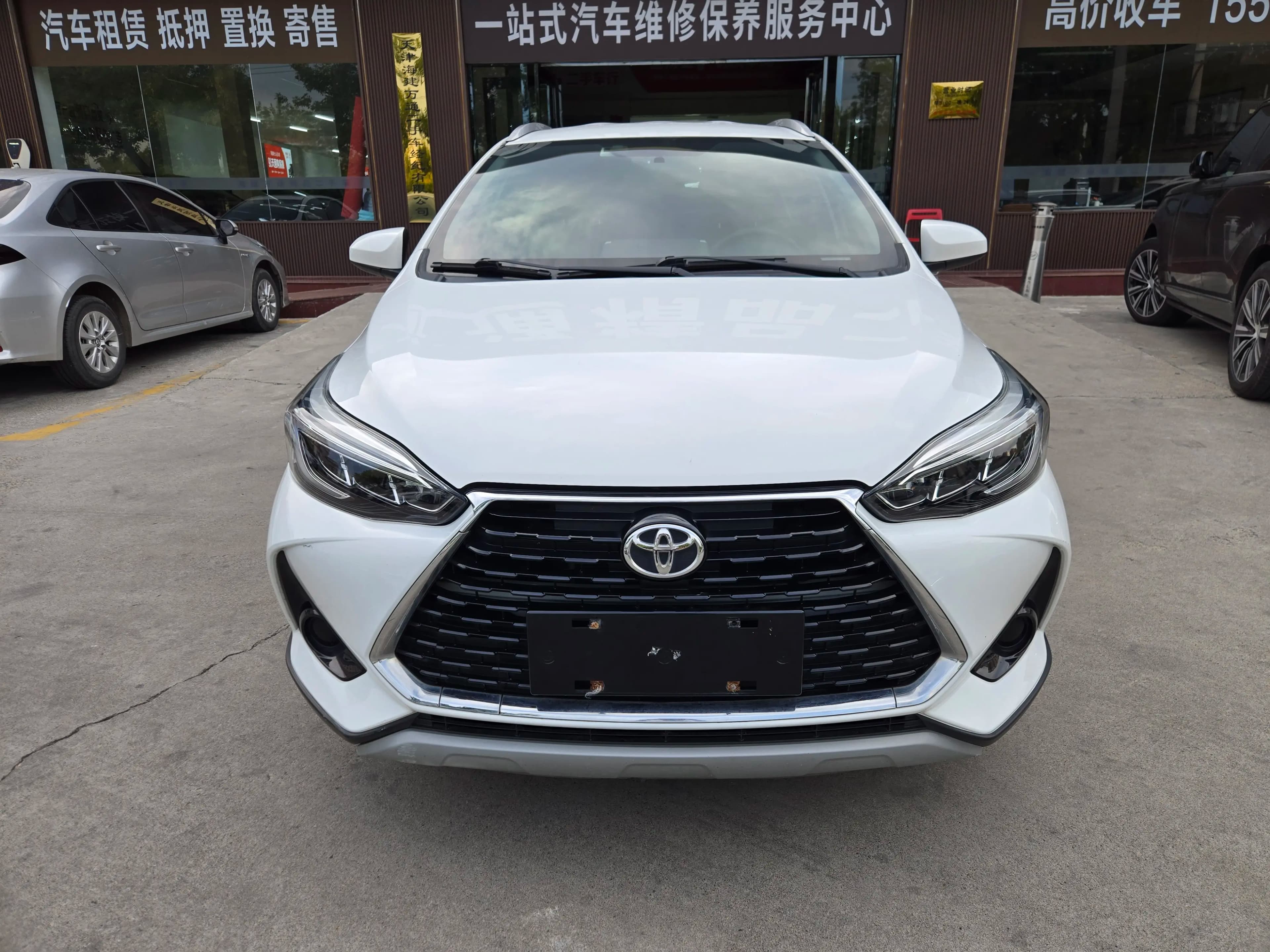 Toyota Yaris L 2022 г. 59137 км. — фото 2