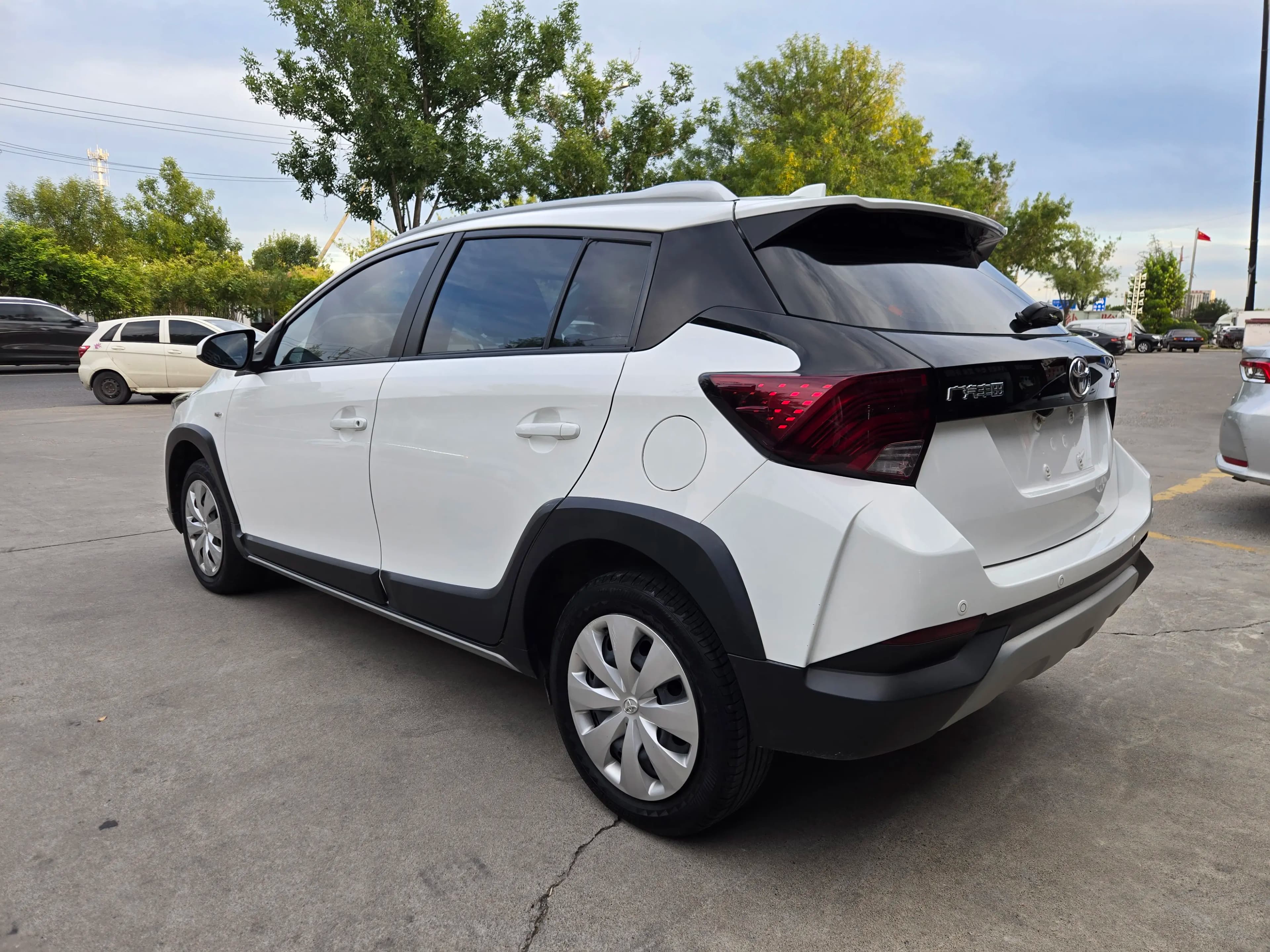 Toyota Yaris L 2022 г. 59137 км. — фото 4
