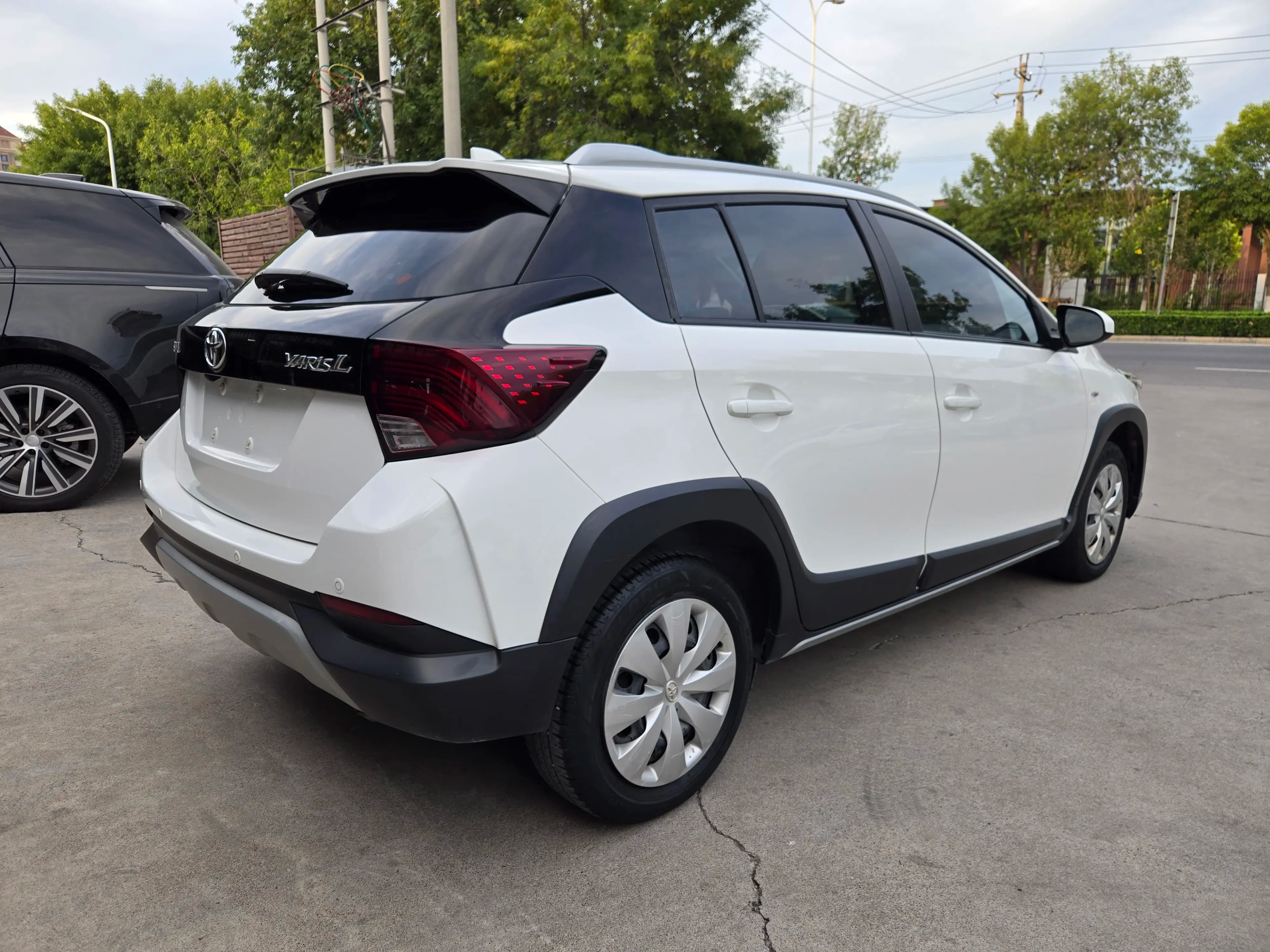 Toyota Yaris L 2022 г. 59137 км. — фото 6