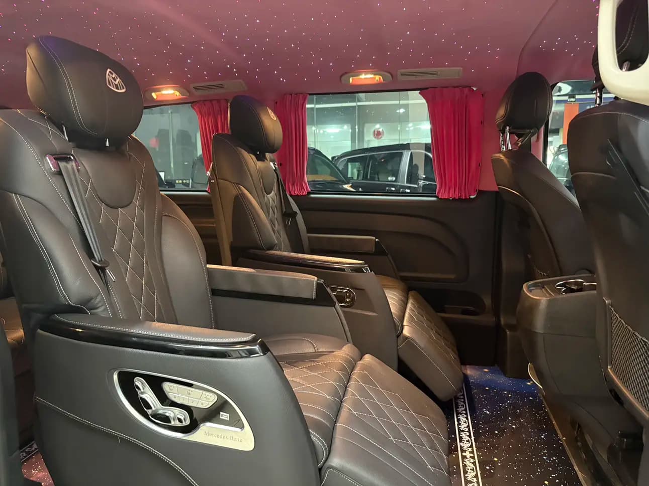 Mercedes-Benz Vito 2023 г. 80031 км. — фото 8