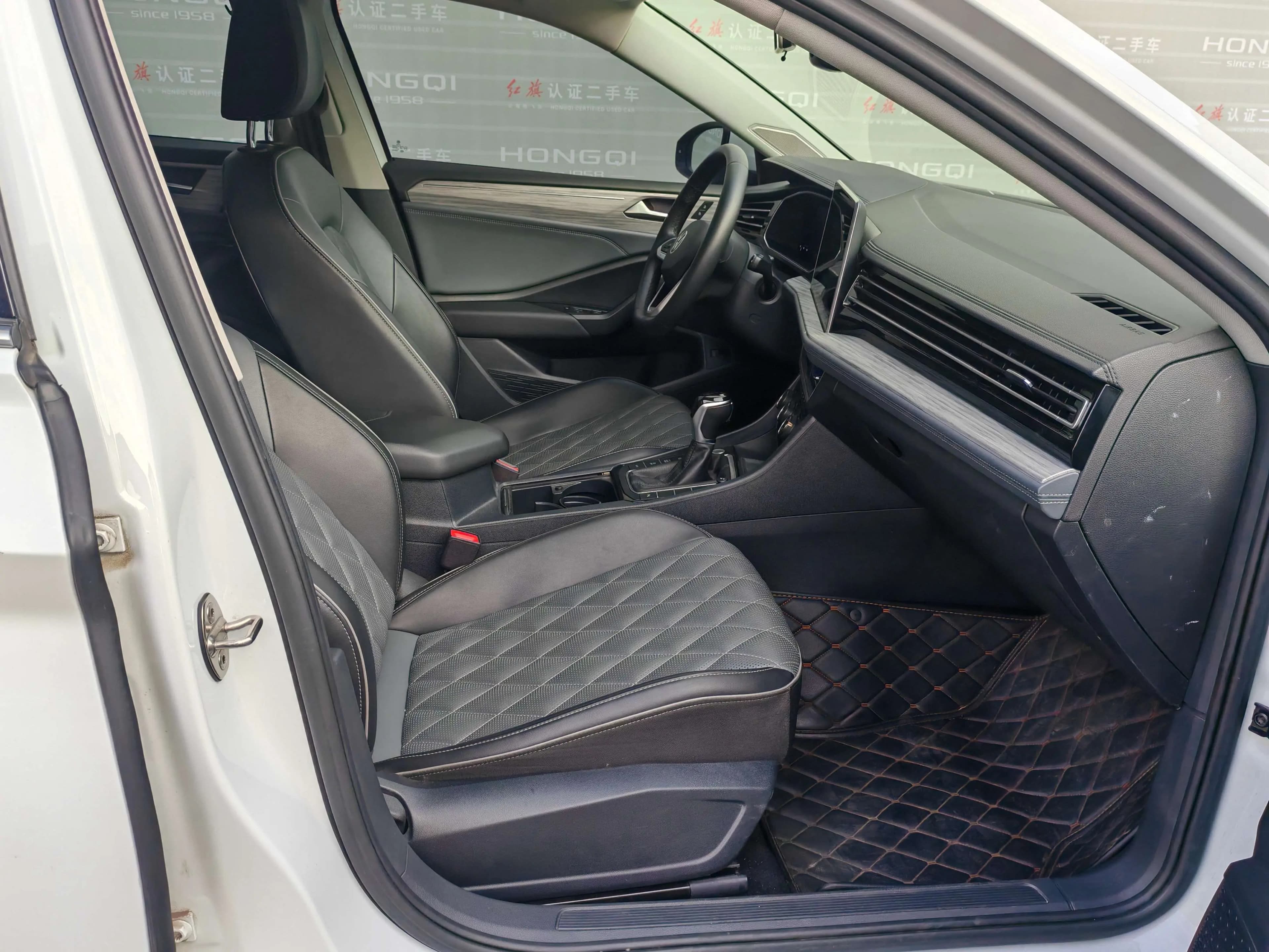 Volkswagen Sagitar 2023 г. 44134 км. — фото 3