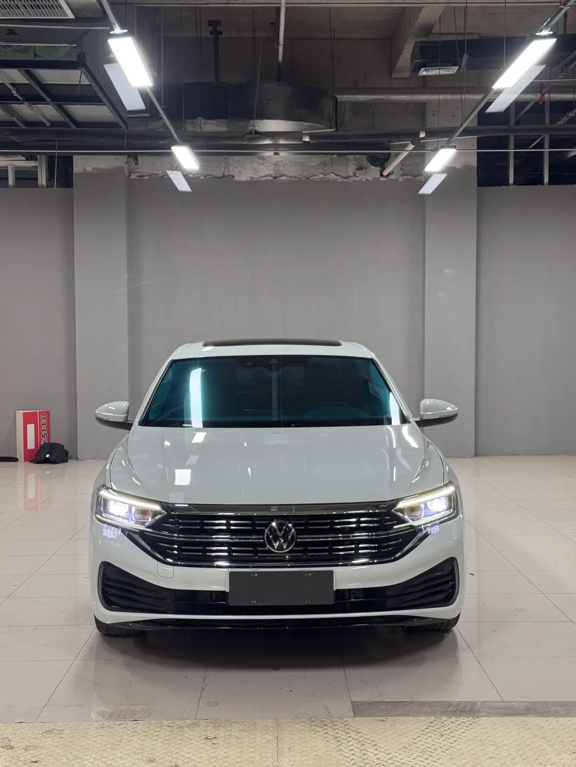 Volkswagen Sagitar 2023 г. 59135 км. — фото 2