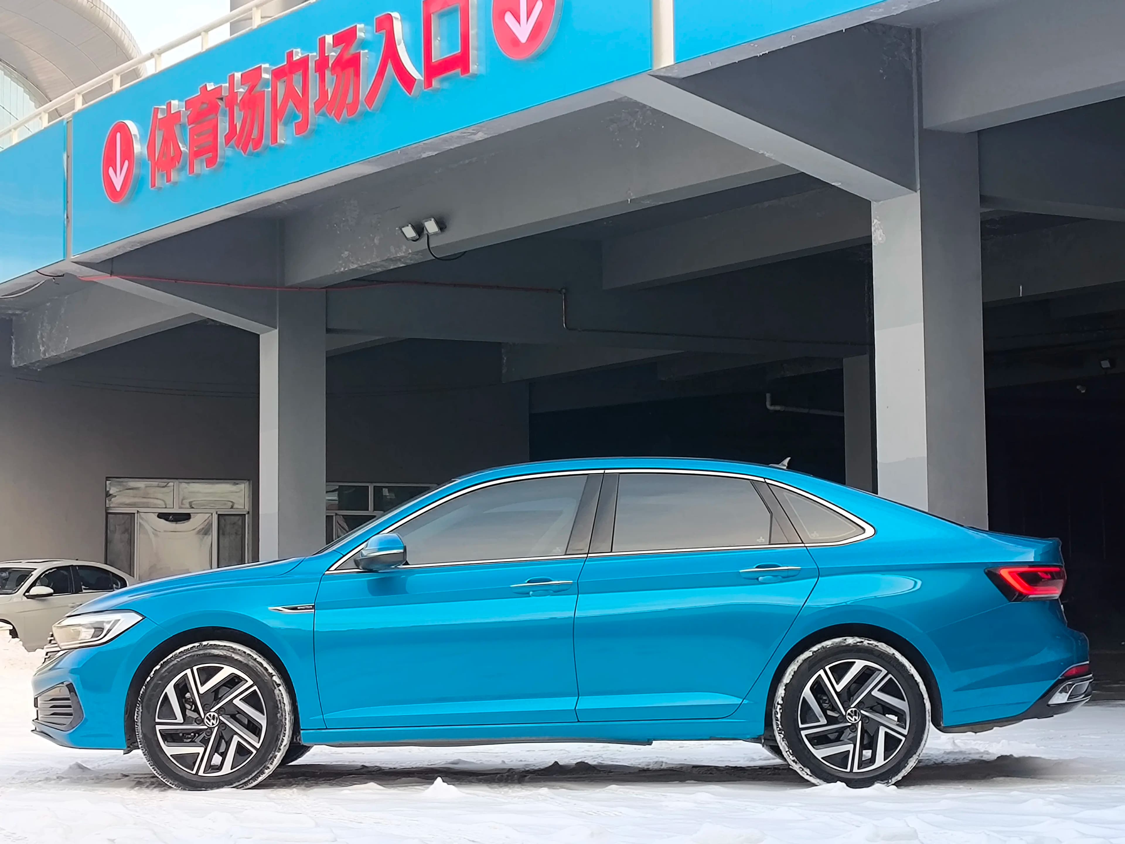 Volkswagen Sagitar 2022 г. 17138 км. — фото 2