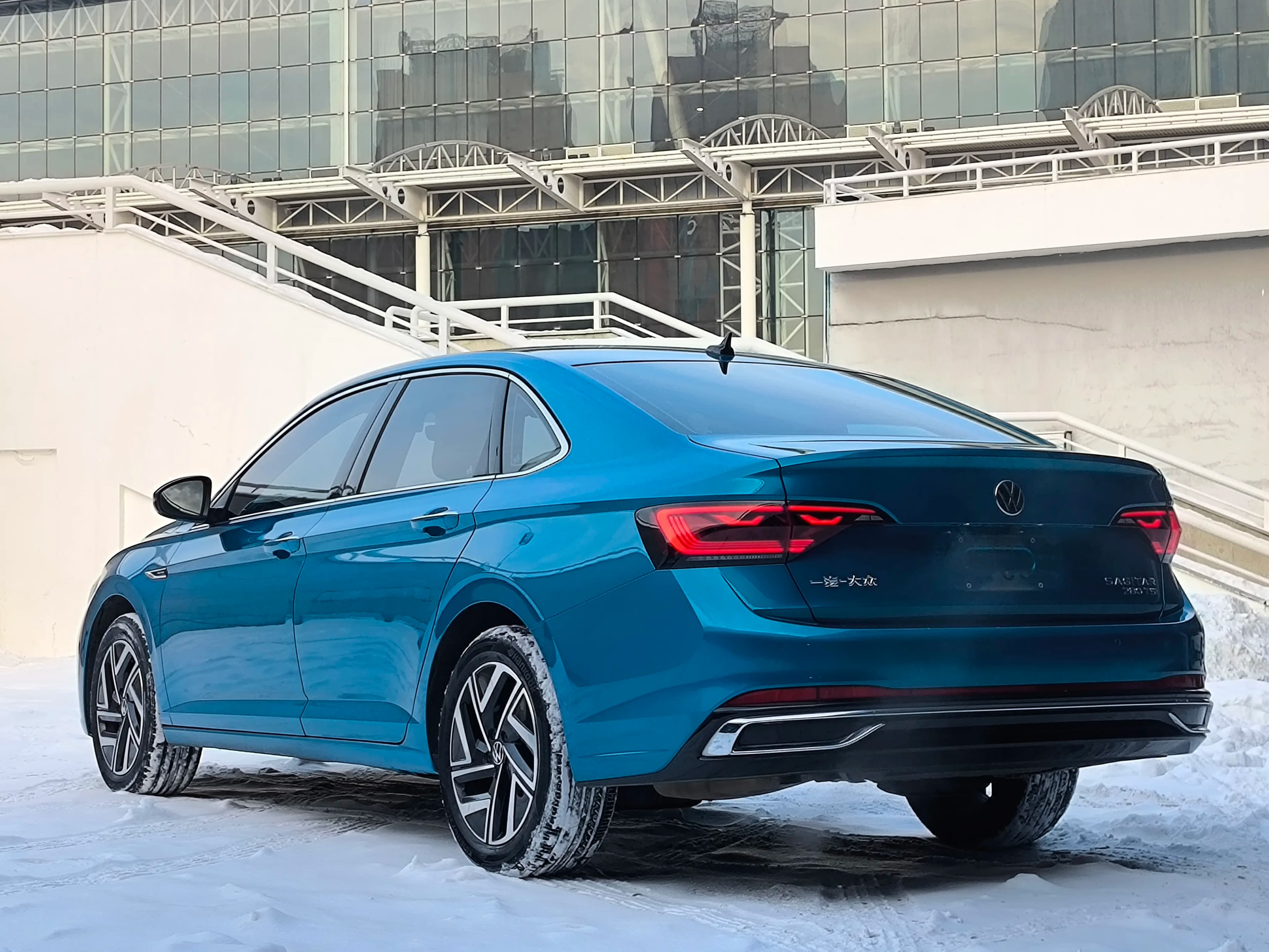 Volkswagen Sagitar 2022 г. 17138 км. — фото 3