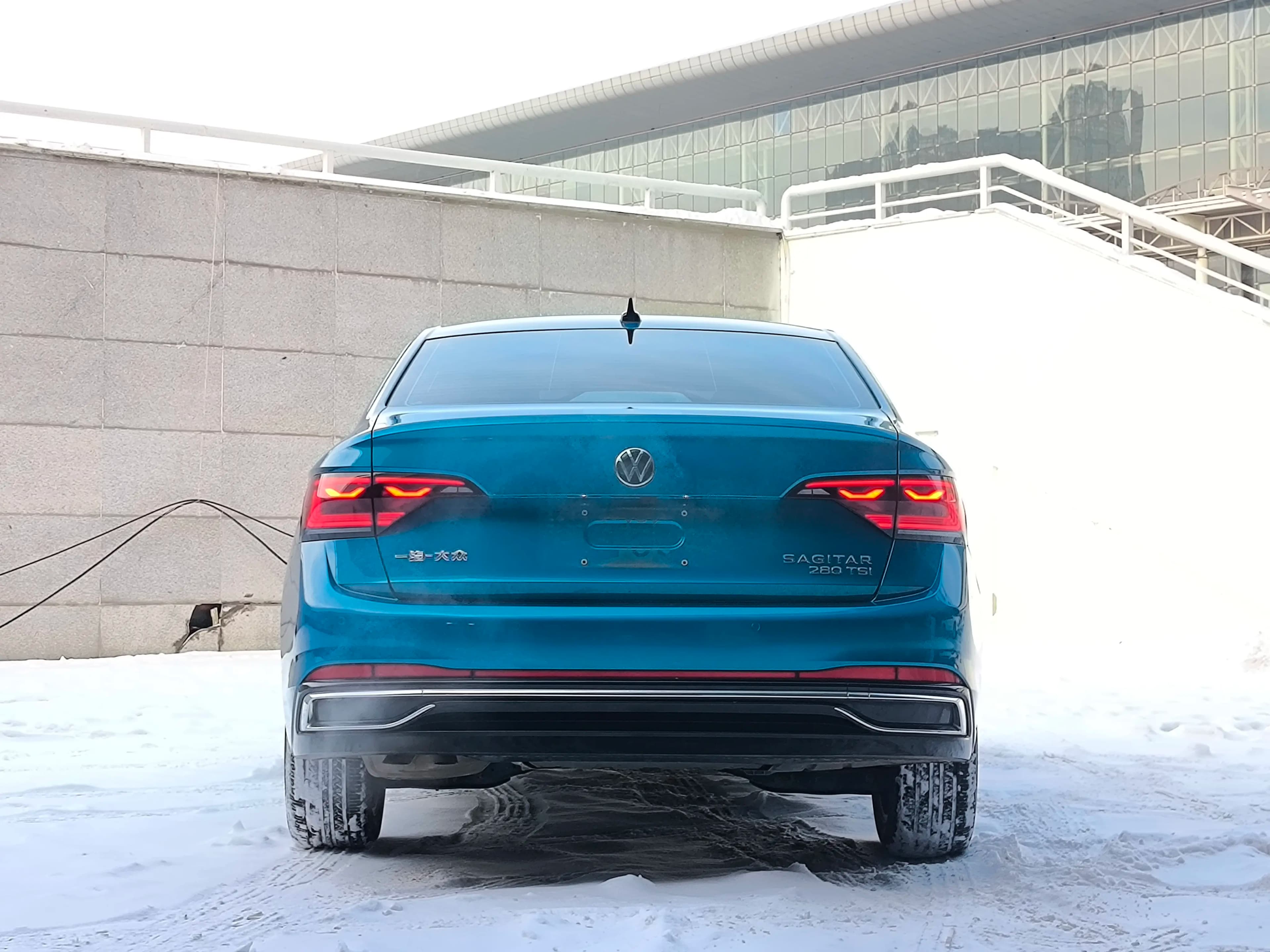 Volkswagen Sagitar 2022 г. 17138 км. — фото 4
