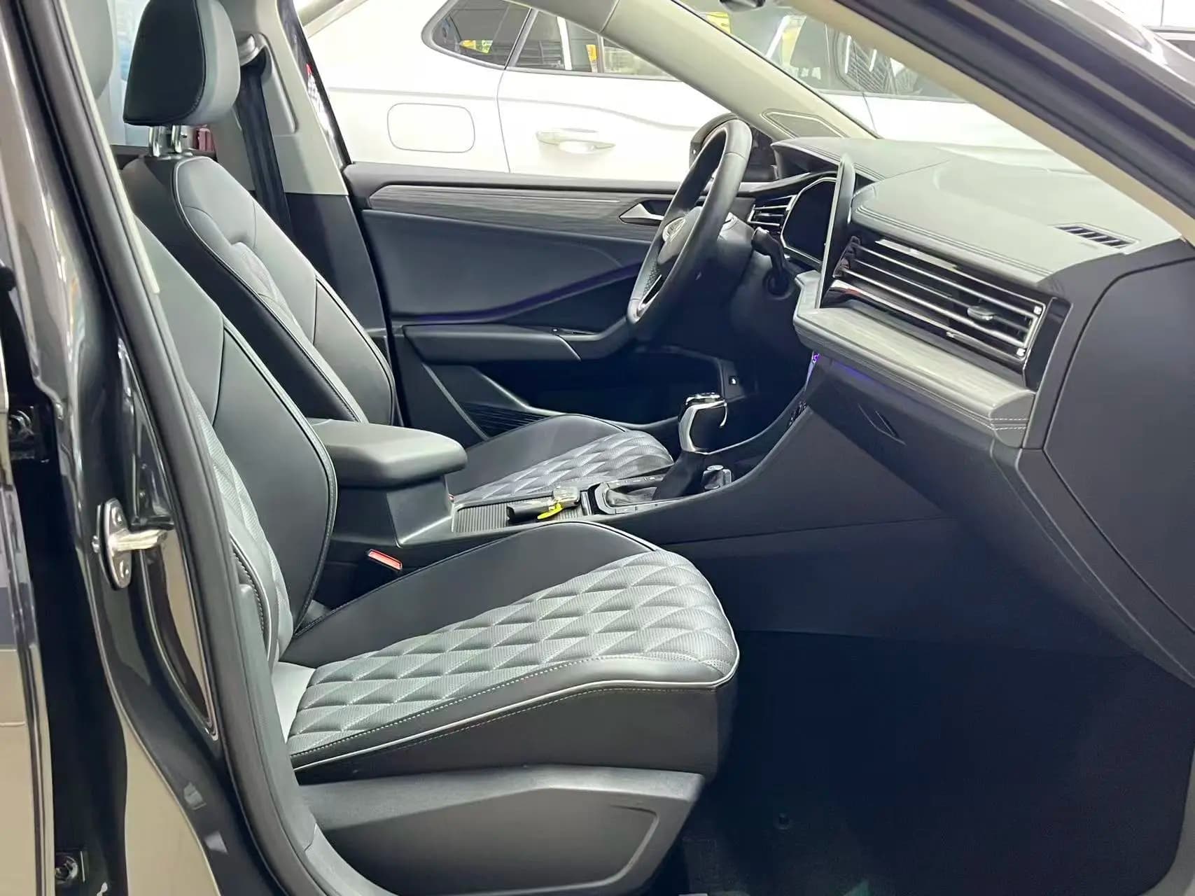Volkswagen Sagitar 2022 г. 27140 км. — фото 18