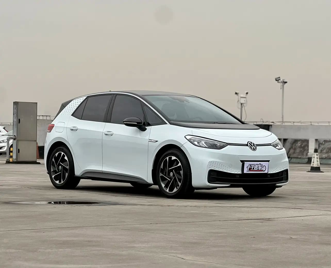 Volkswagen ID.3 2022 г. 33000 км. — фото 2