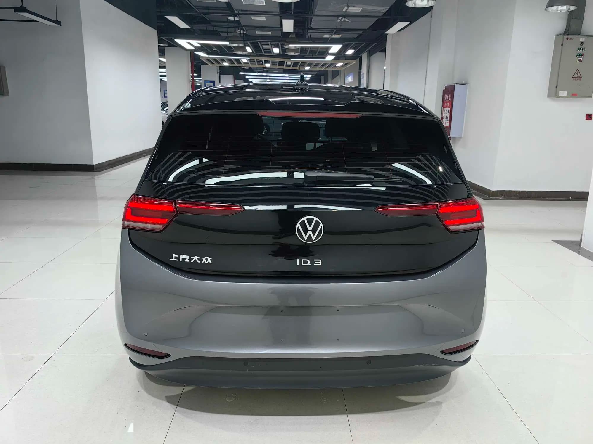 Volkswagen ID.3 2024 г. 40500 км. — фото 2
