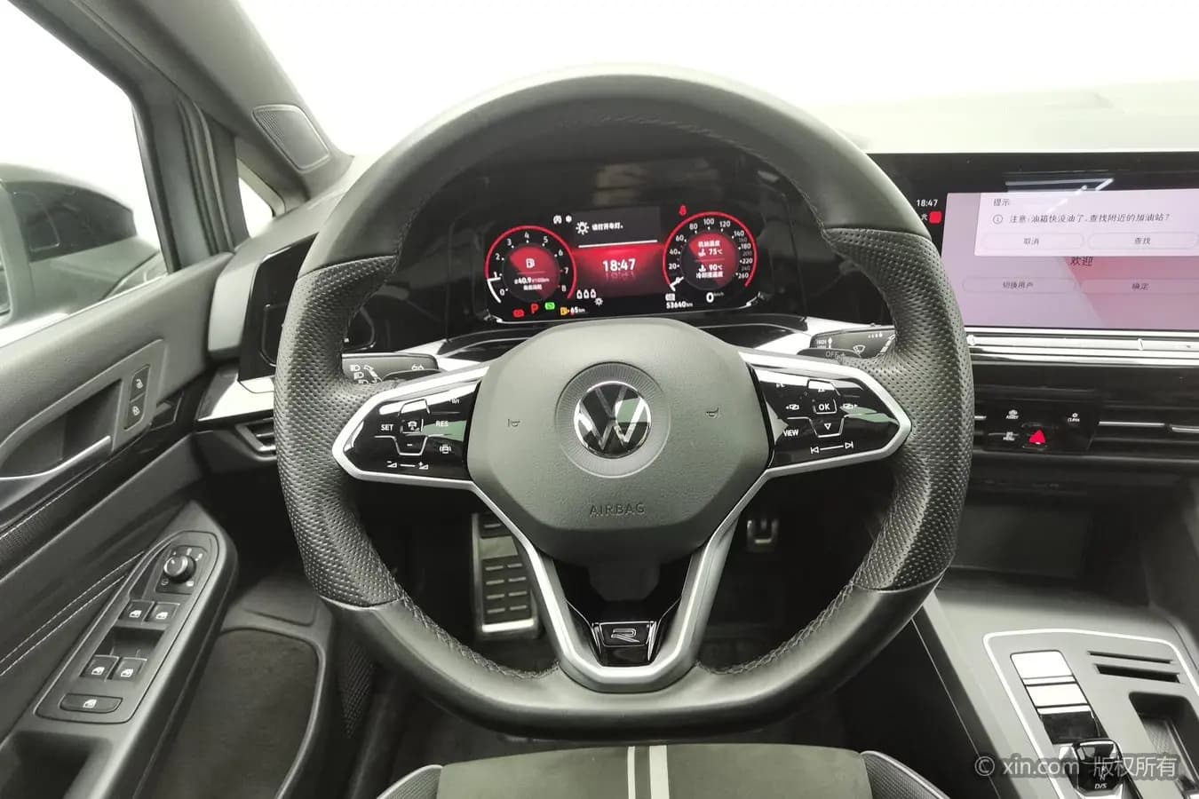 Volkswagen Golf 2022 г. 53695 км. — фото 14