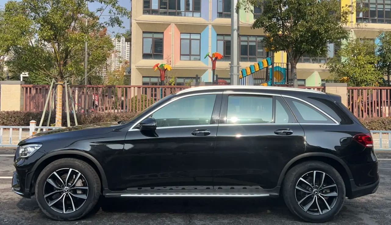 Mercedes-Benz GLC 2022 г. 55767 км. — фото 4