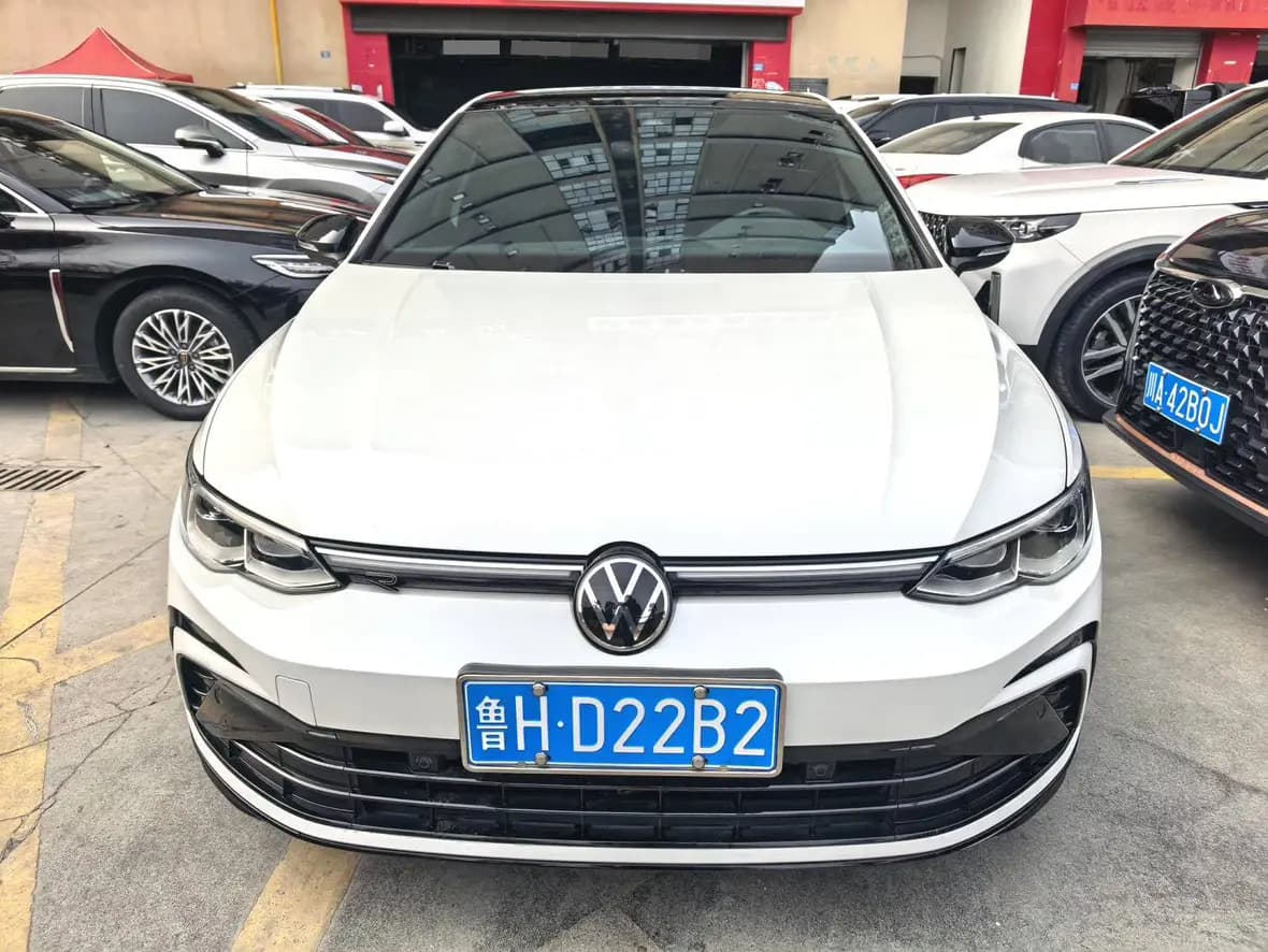 Volkswagen Golf 2022 г. 30101 км. — фото 2