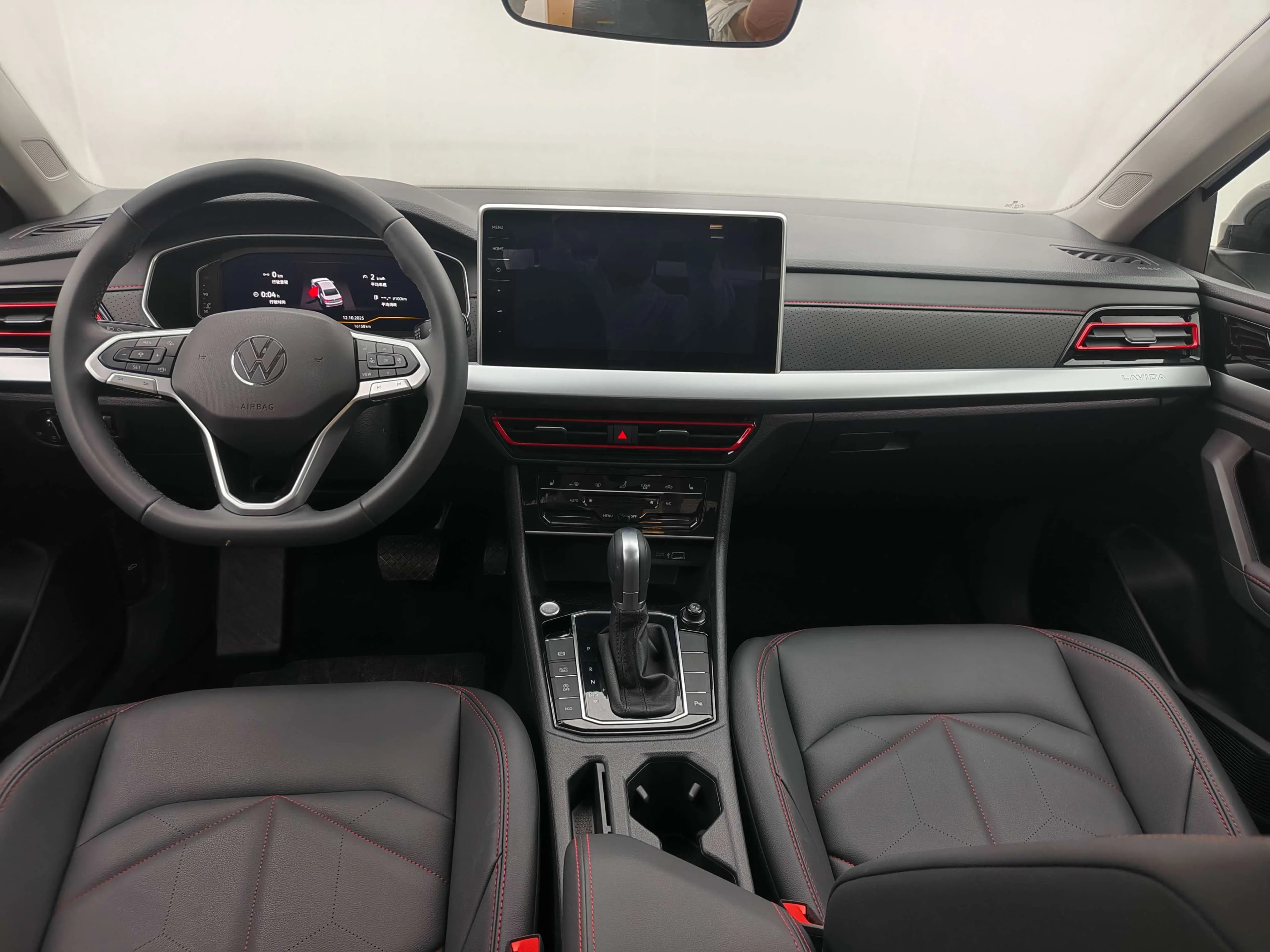 Volkswagen Lavida 2024 г. 24800 км. — фото 6