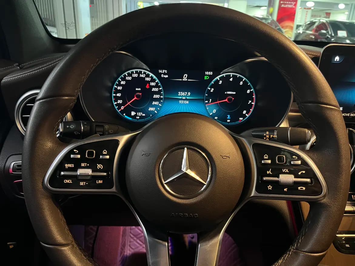 Mercedes-Benz GLC 2022 г. 93168 км. — фото 26