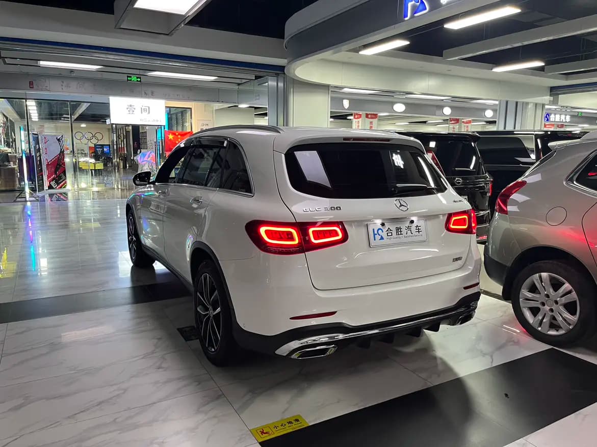 Mercedes-Benz GLC 2022 г. 93168 км. — фото 5