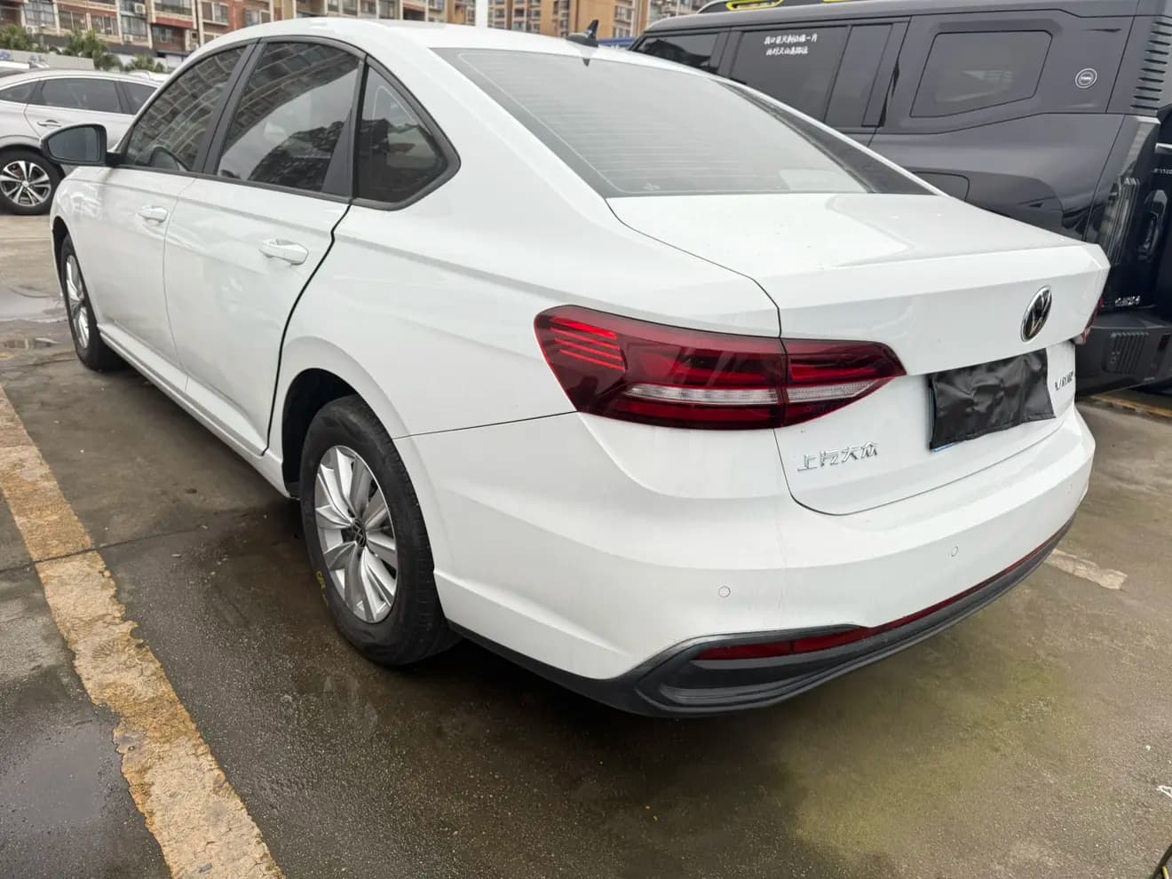 Volkswagen Lavida 2023 г. 60000 км. — фото 4