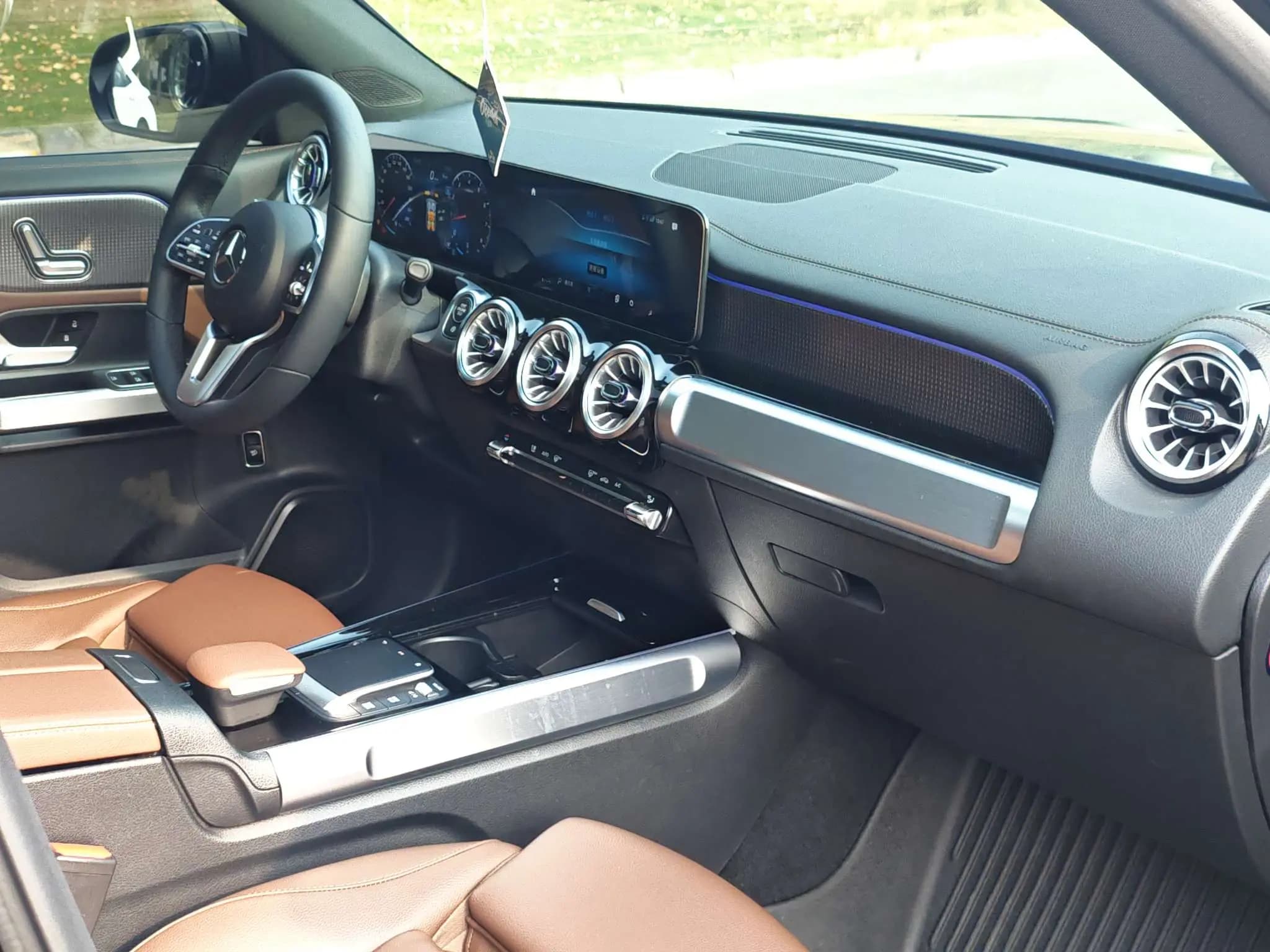 Mercedes-Benz GLB 2022 г. 35957 км. — фото 31