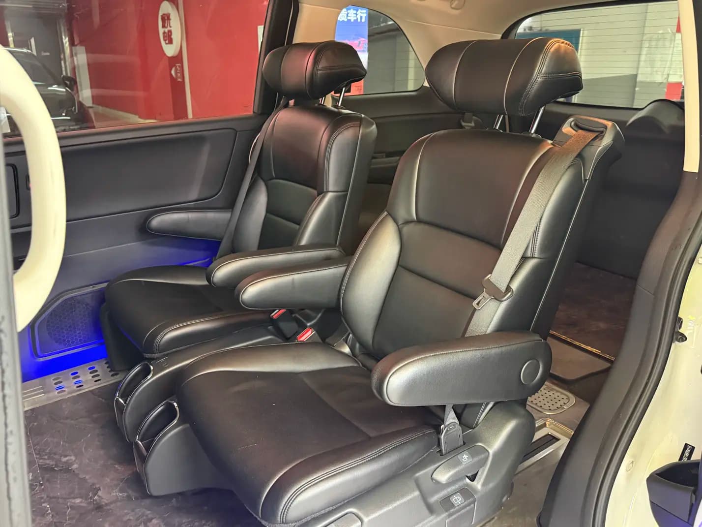 Honda Odyssey 2021 г. 110024 км. — фото 9
