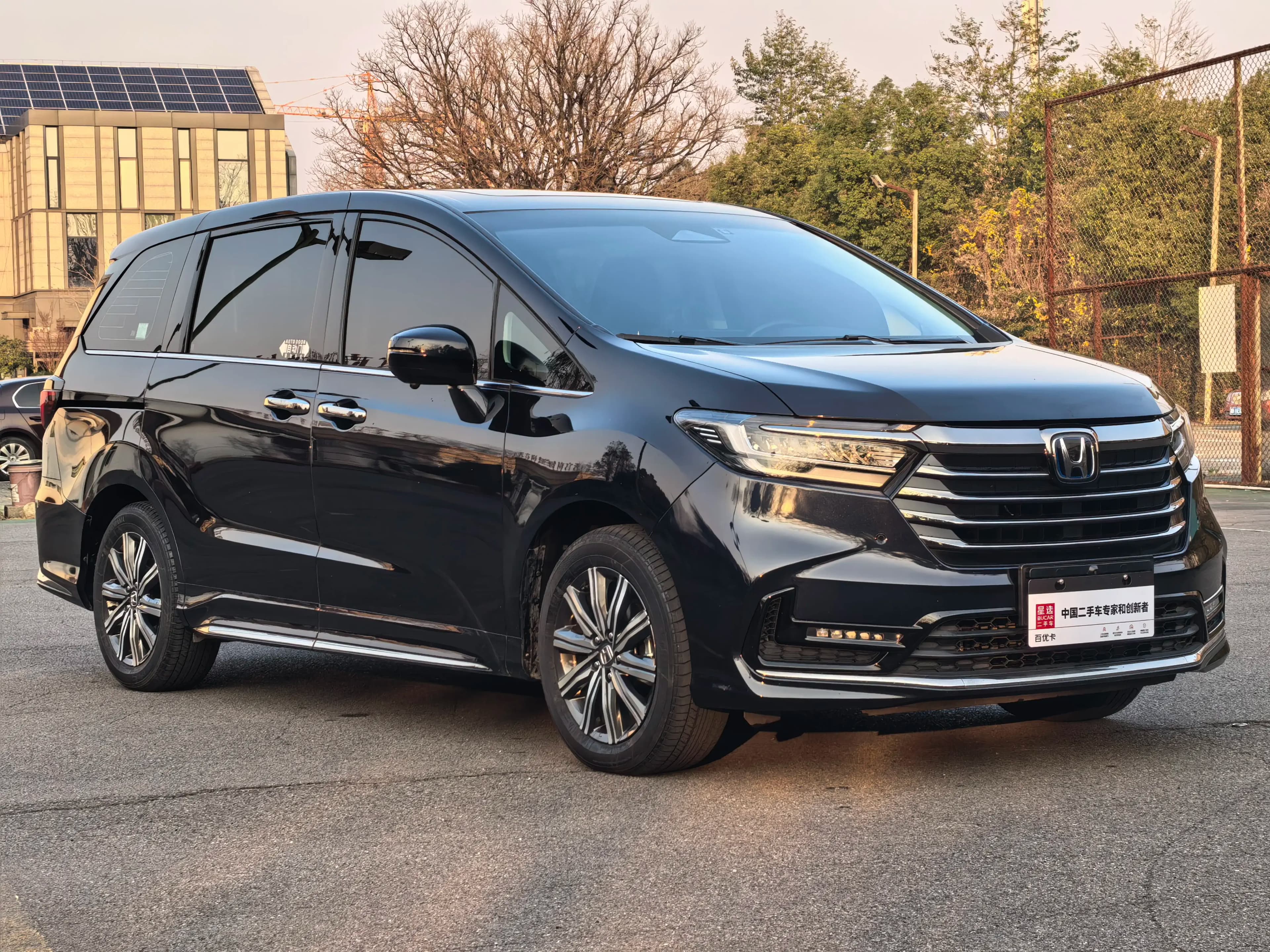 Honda Odyssey 2024 г. 15701 км. — фото 3