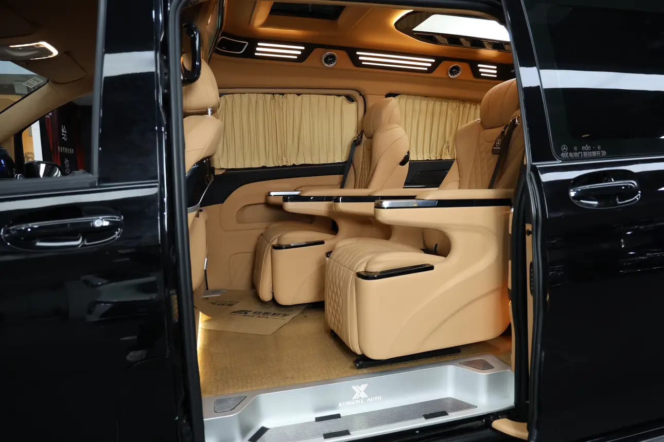 Mercedes-Benz Vito 2023 г. 40073 км. — фото 12