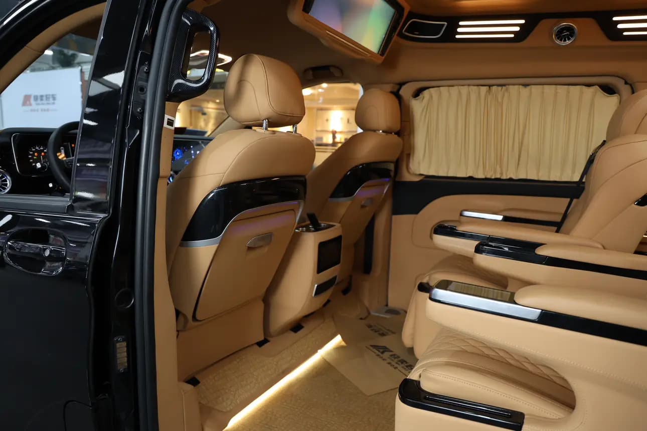 Mercedes-Benz Vito 2023 г. 40073 км. — фото 18