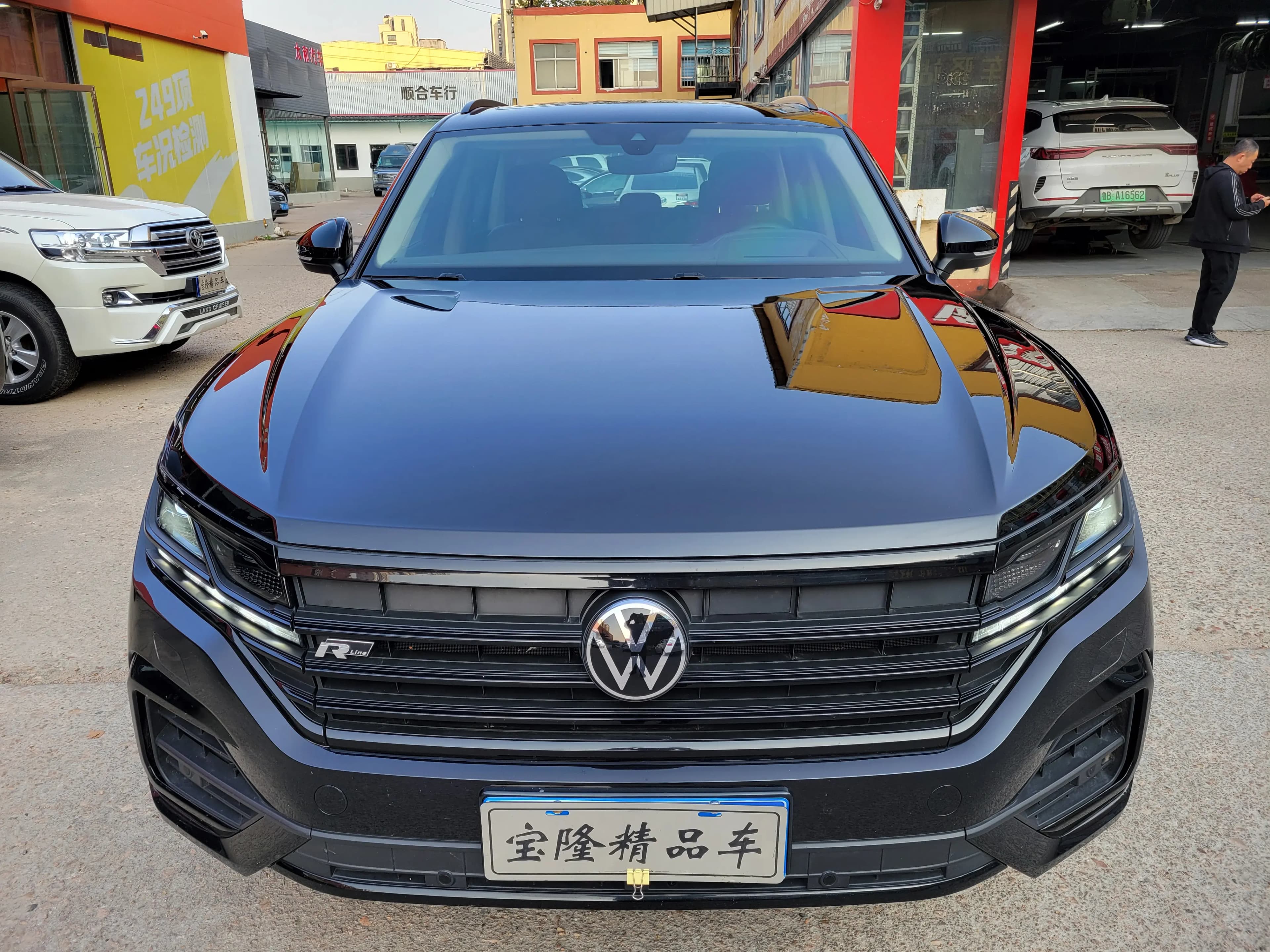 Volkswagen Touareg 2021 г. 147110 км. — фото 2