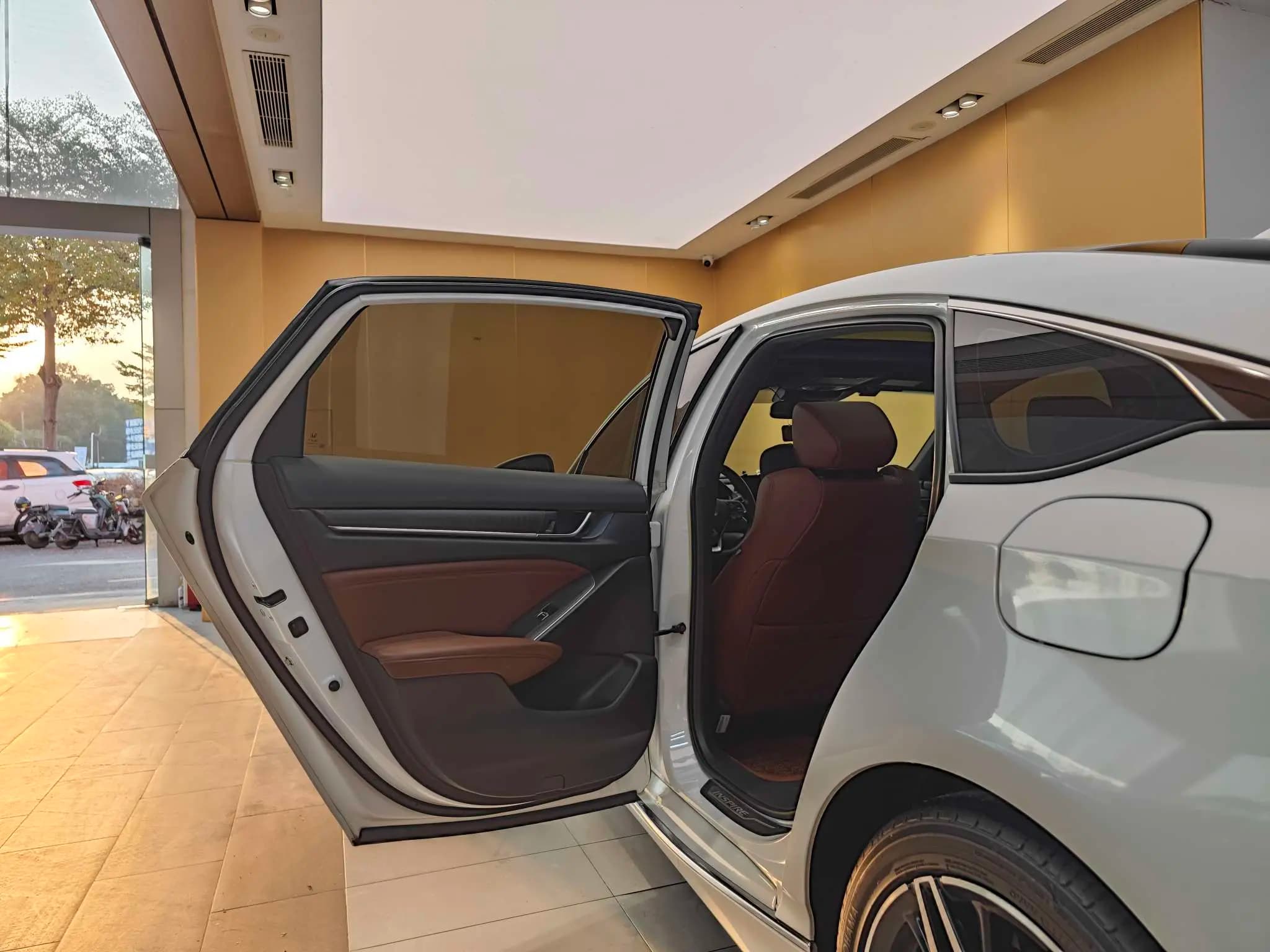 Honda Inspire 2022 г. 48325 км. — фото 10